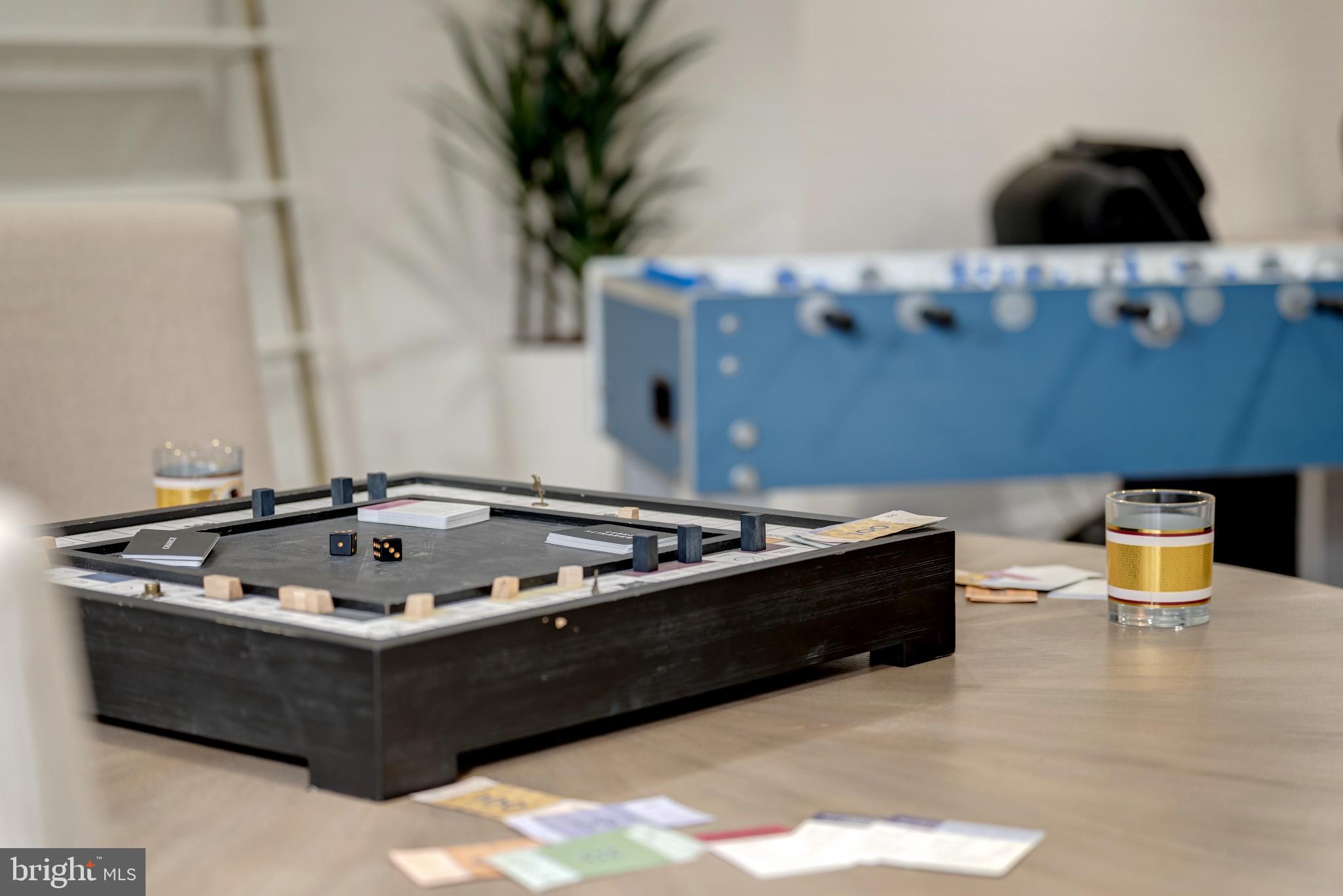 ONE LOUDOUN - Residential