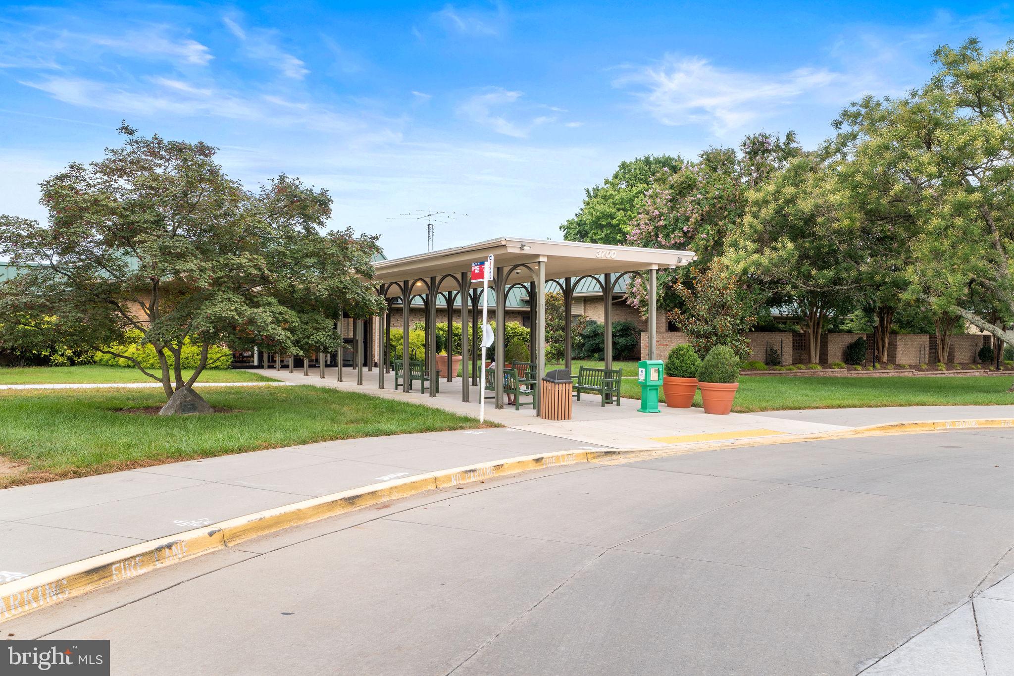 VANTAGE POINT WEST AT LW - Residential