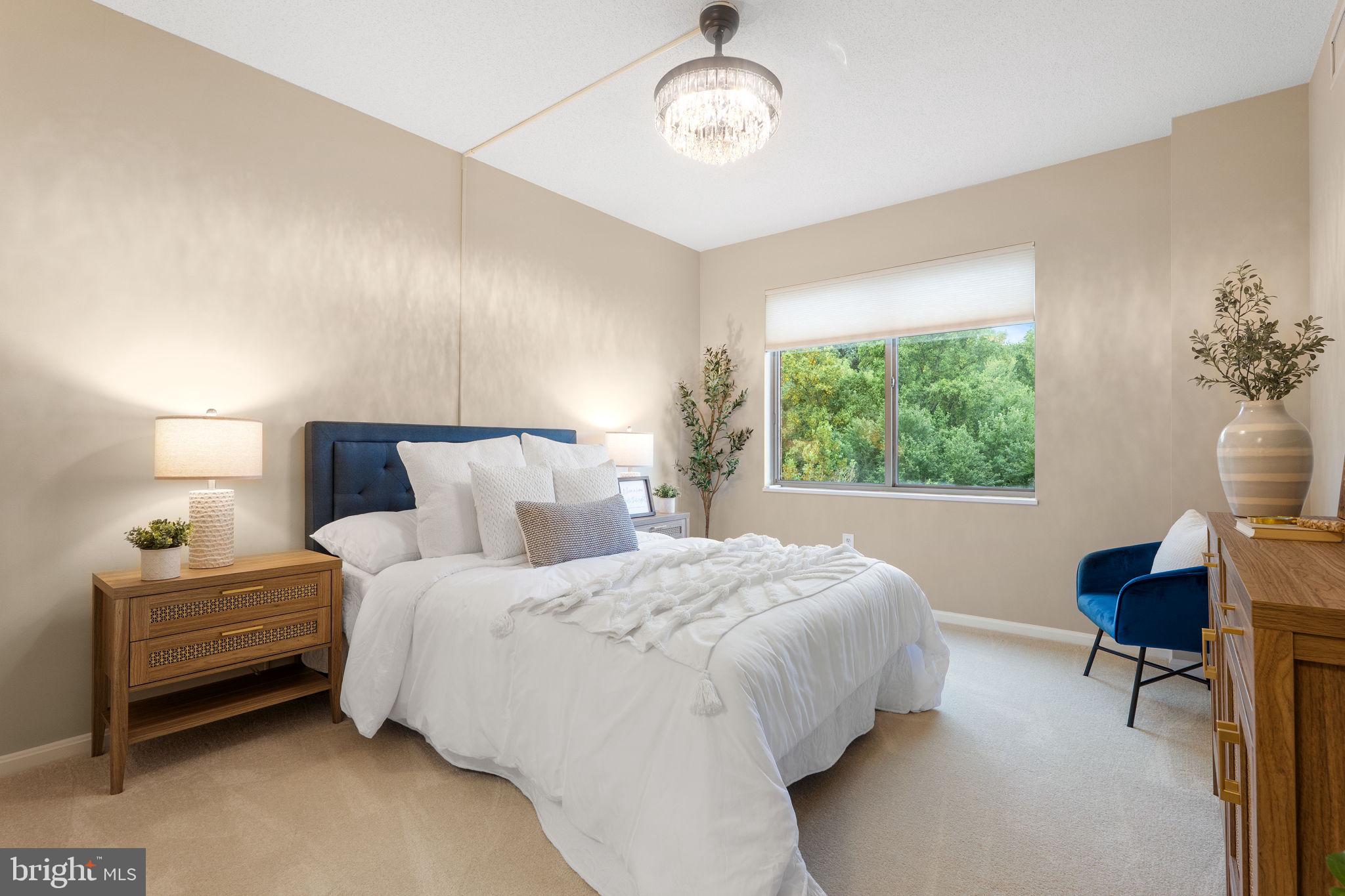 VANTAGE POINT WEST AT LW - Residential