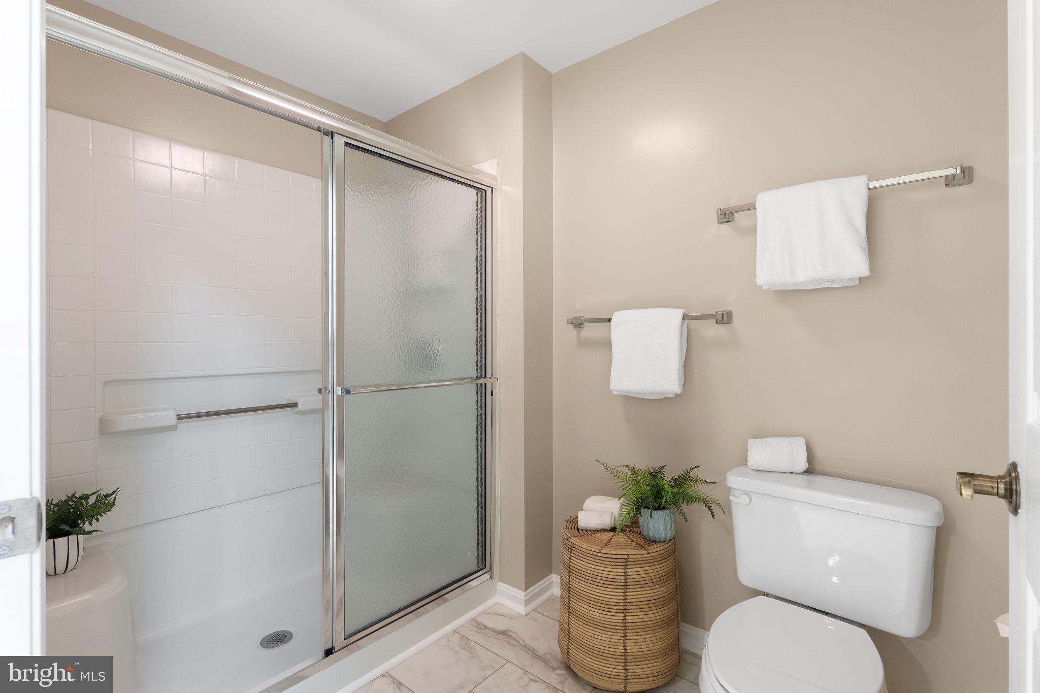 VANTAGE POINT WEST AT LW - Residential