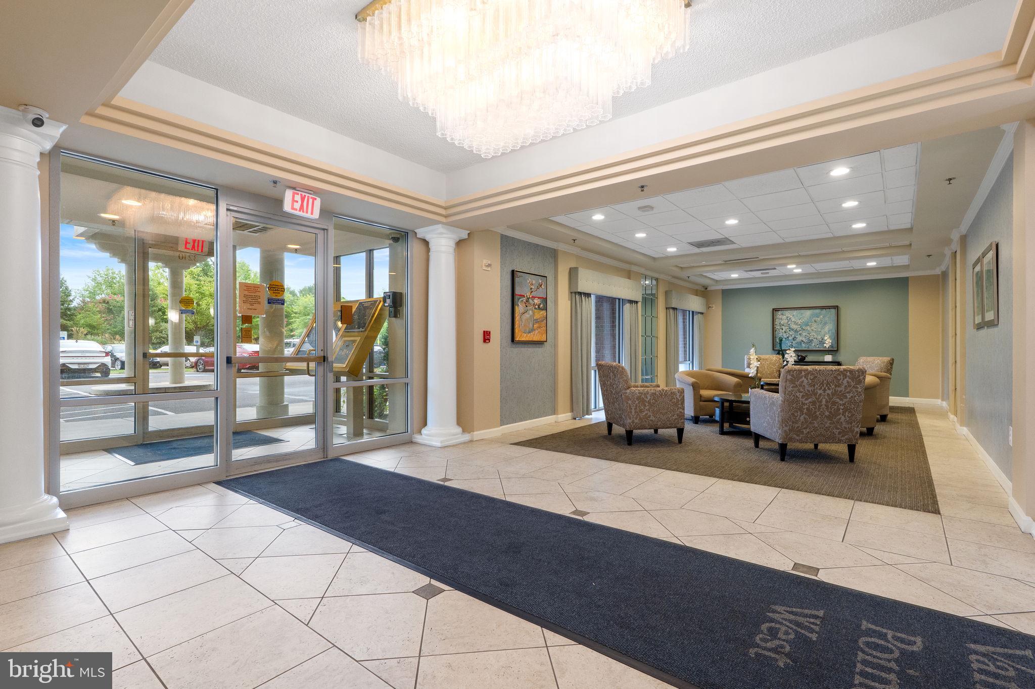 VANTAGE POINT WEST AT LW - Residential