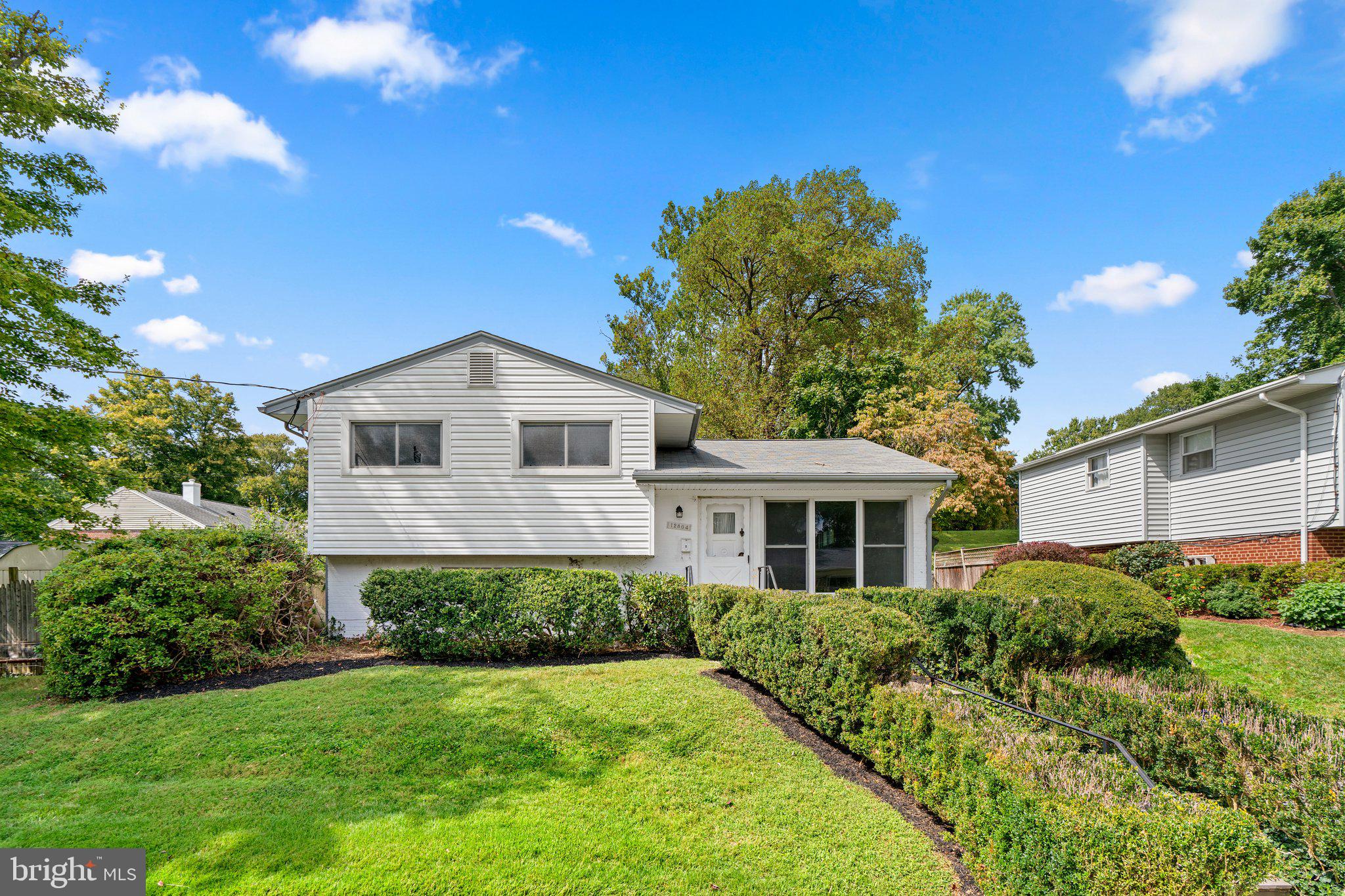 ROYAL VIEW - Residential