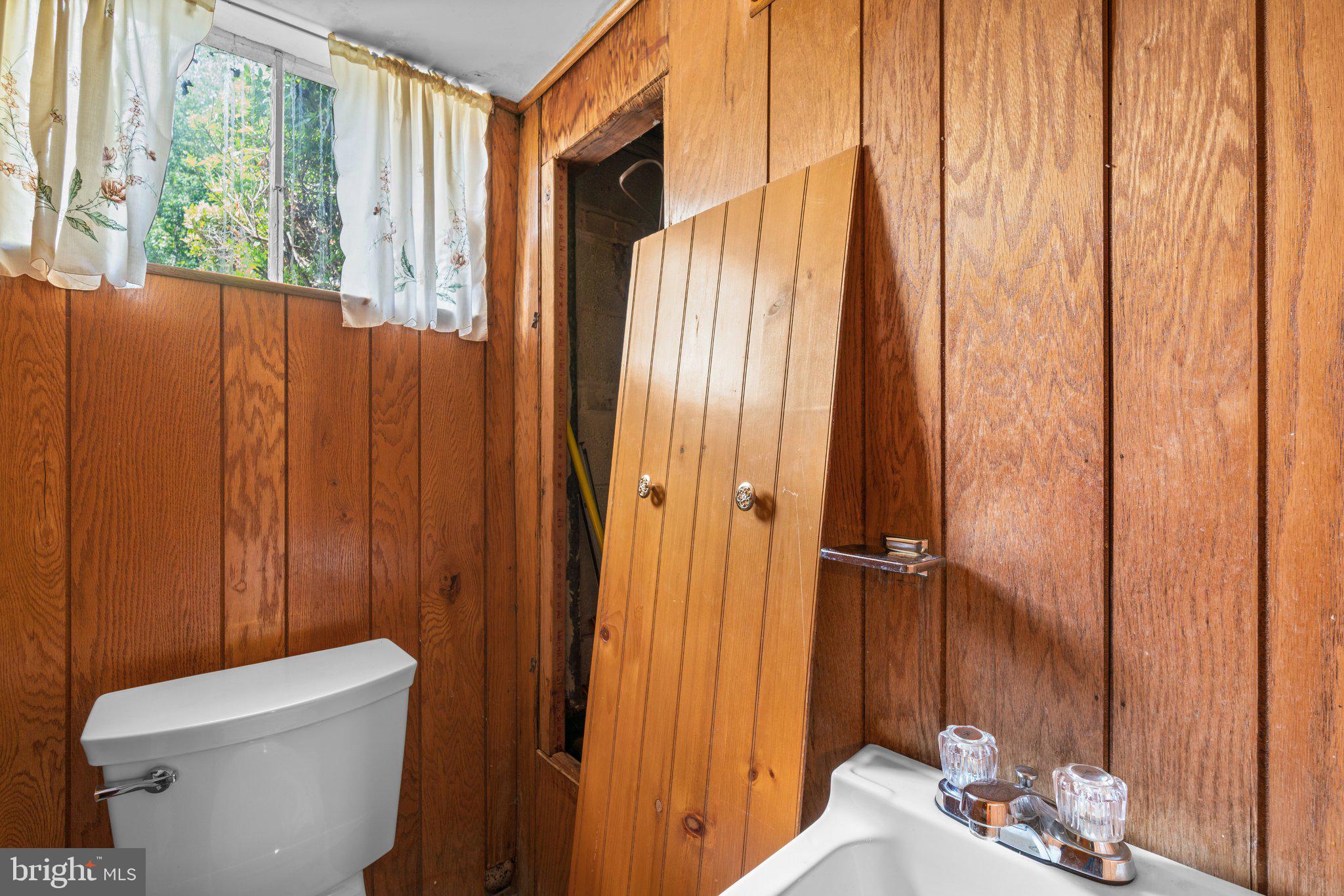 ROYAL VIEW - Residential