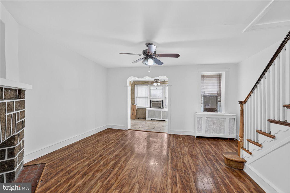6432 DICKS AVENUE