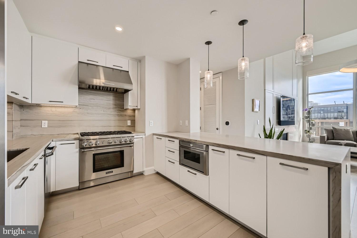 HARBOR EAST - Residential