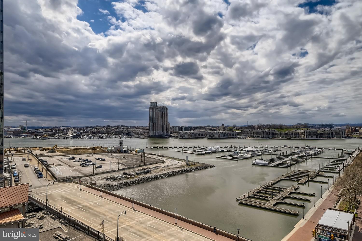 HARBOR EAST - Residential