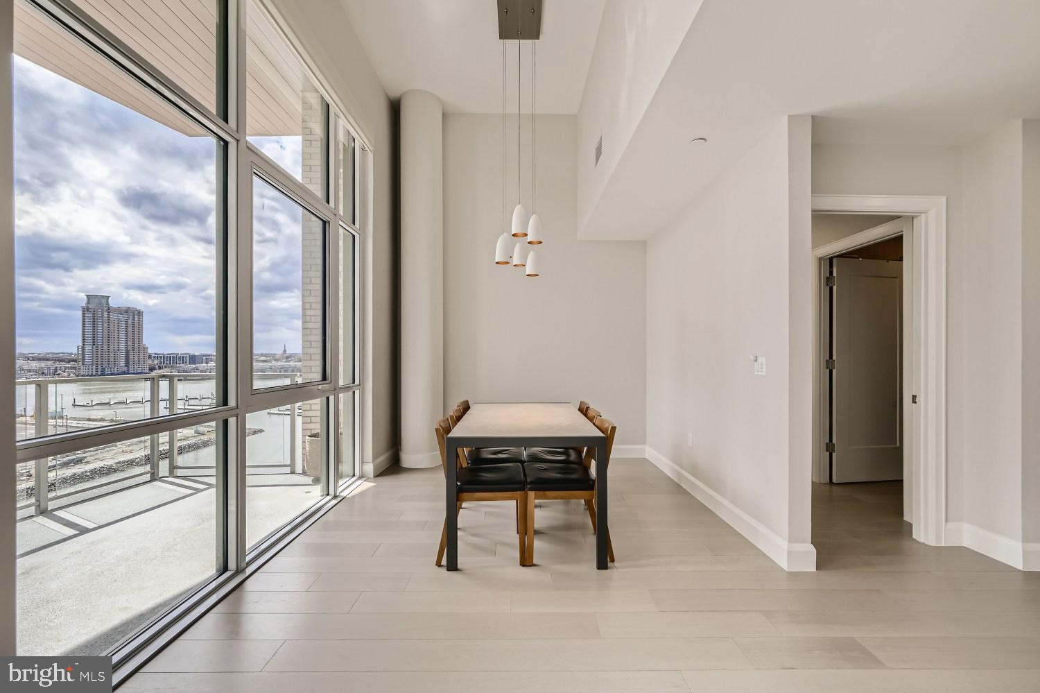 HARBOR EAST - Residential