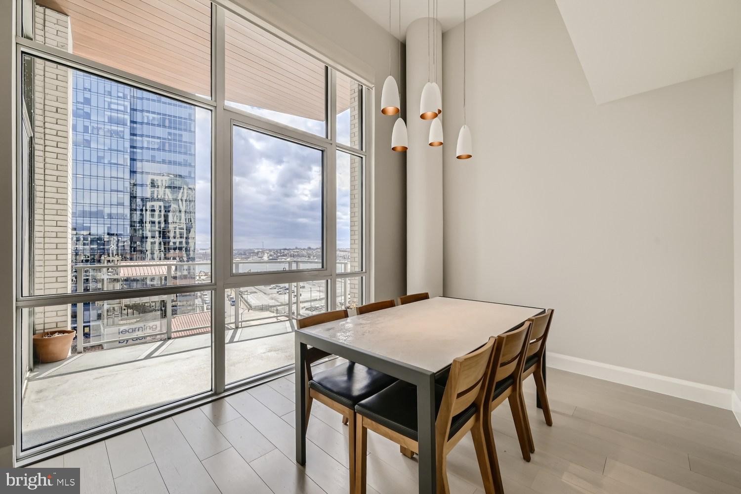 HARBOR EAST - Residential