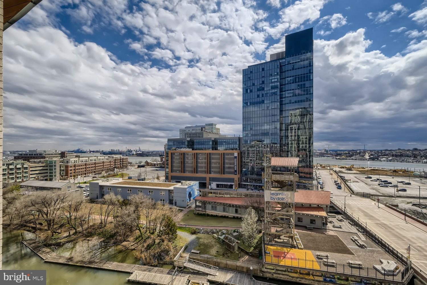 HARBOR EAST - Residential