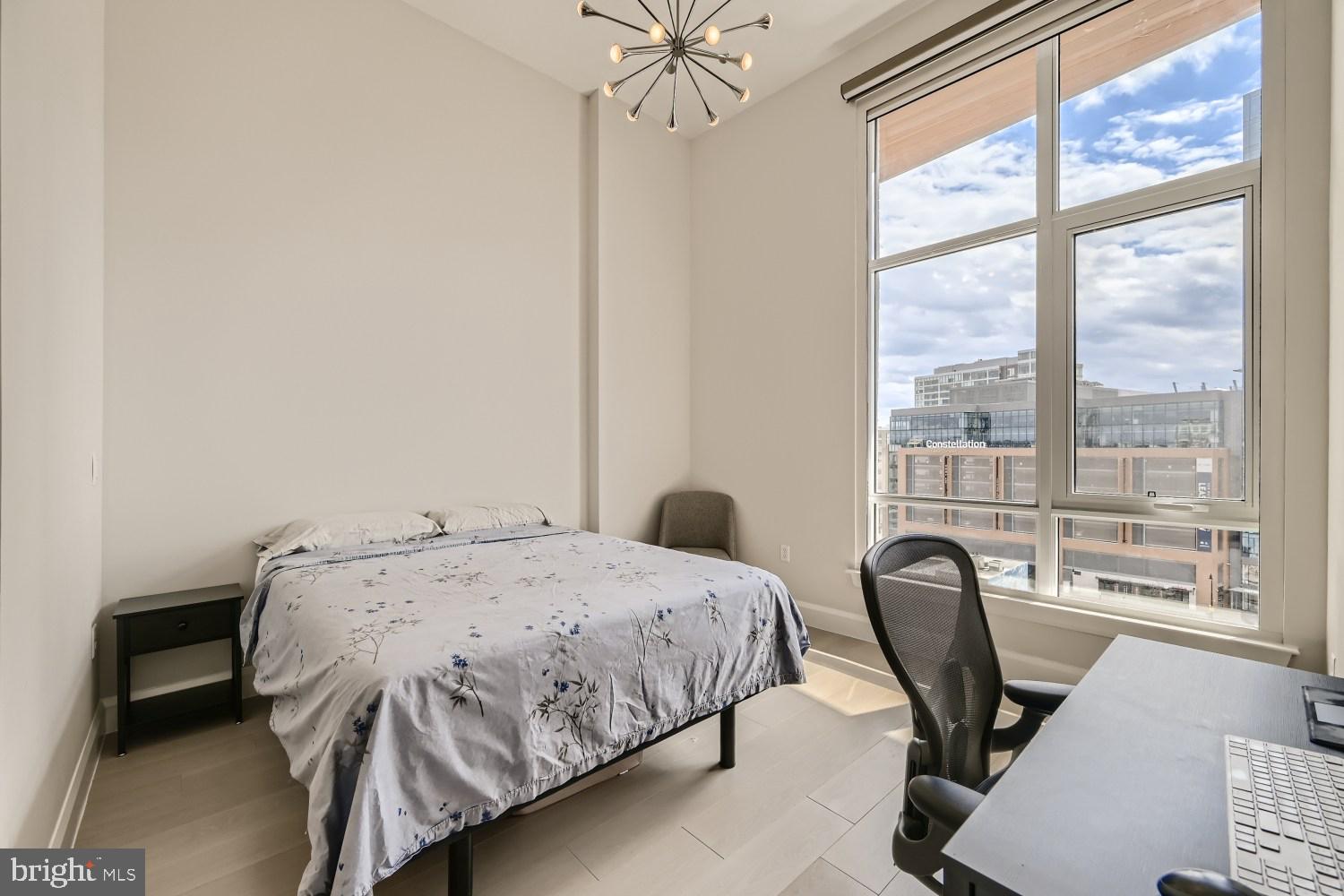 HARBOR EAST - Residential