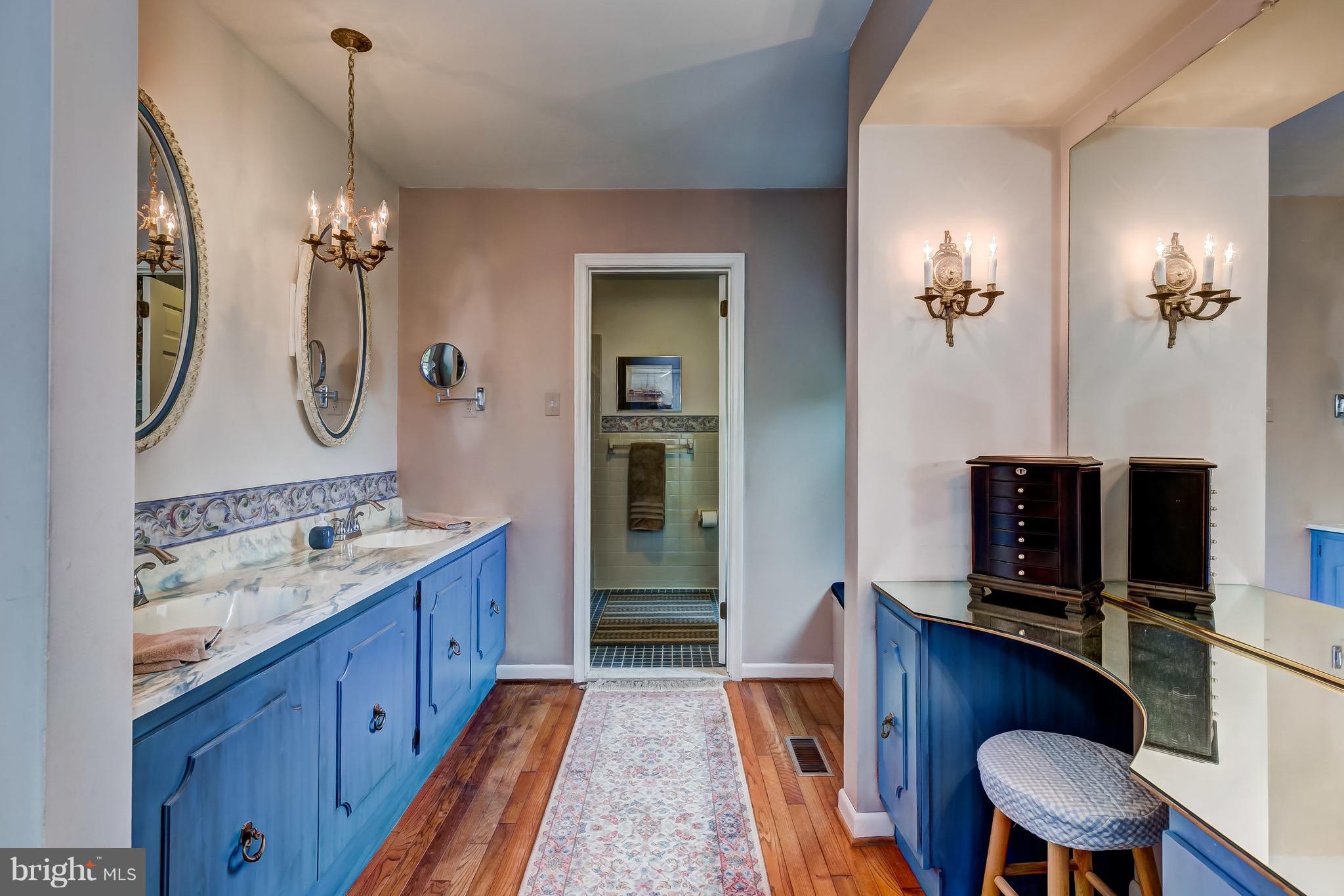 BELFAST VALLEY - Farm