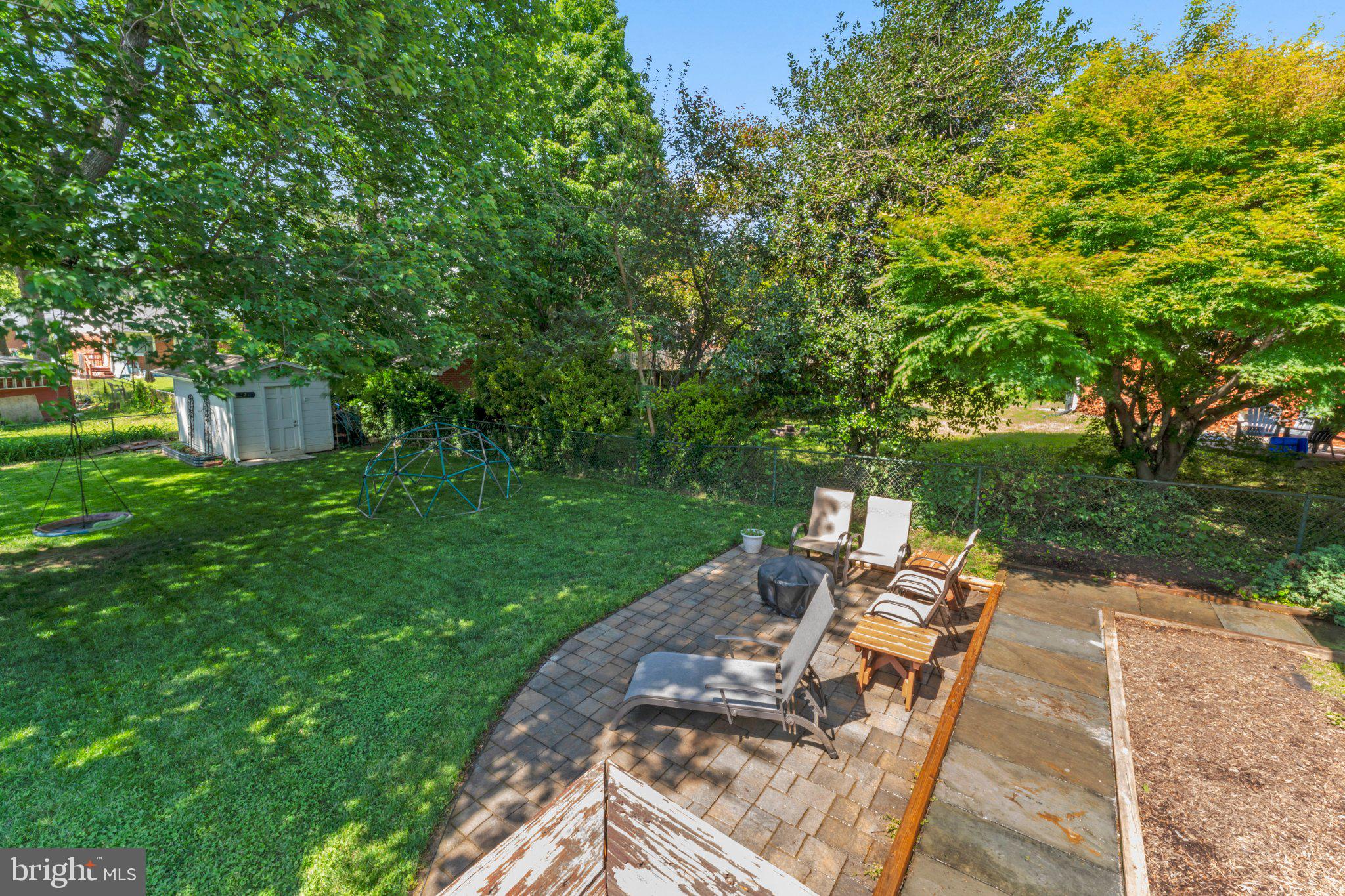 ROBINDALE - Residential