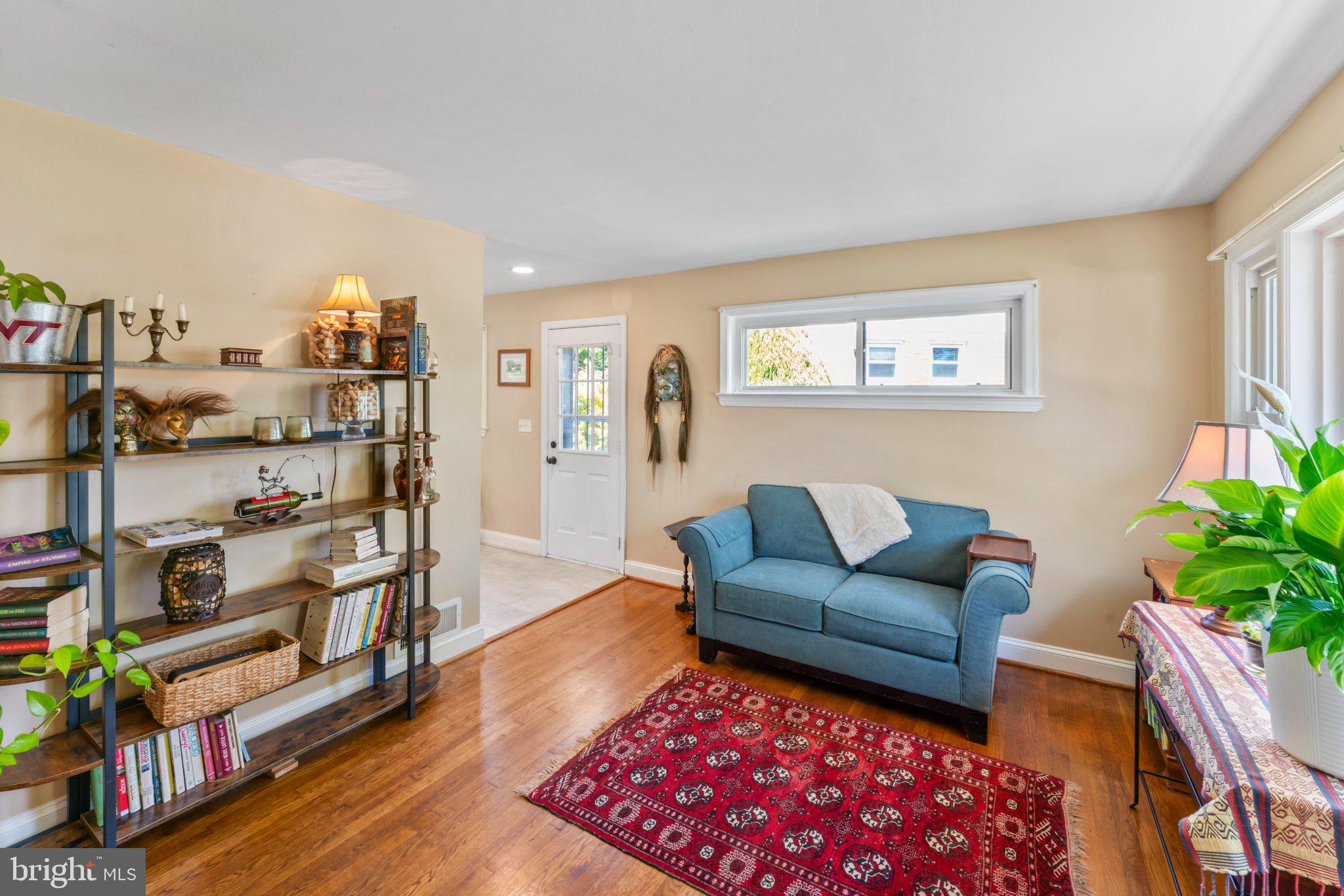 ROBINDALE - Residential
