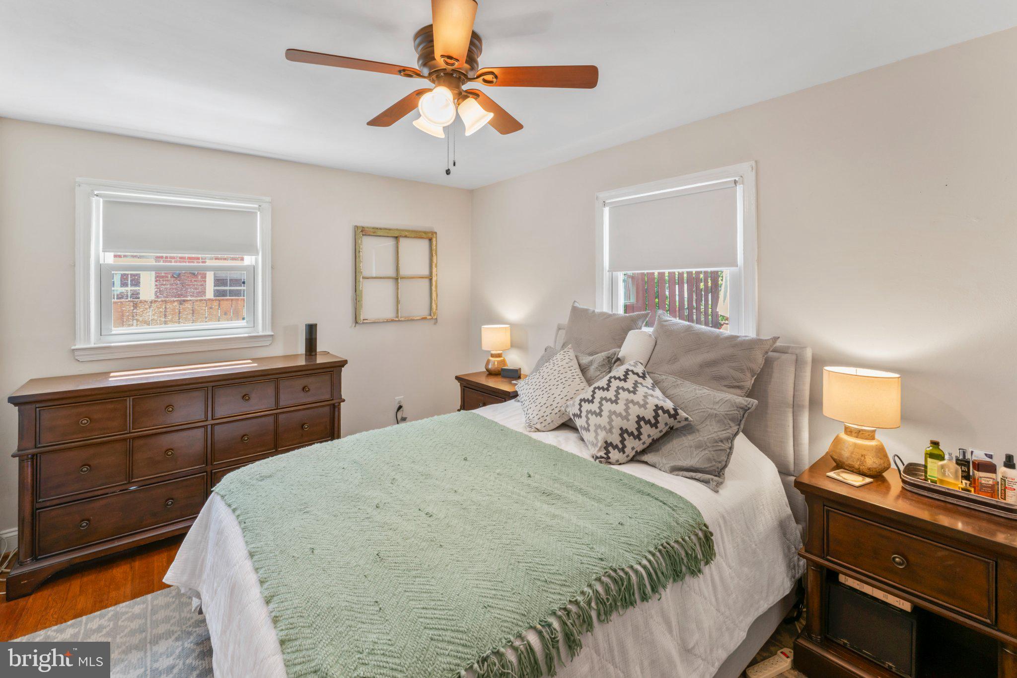 ROBINDALE - Residential