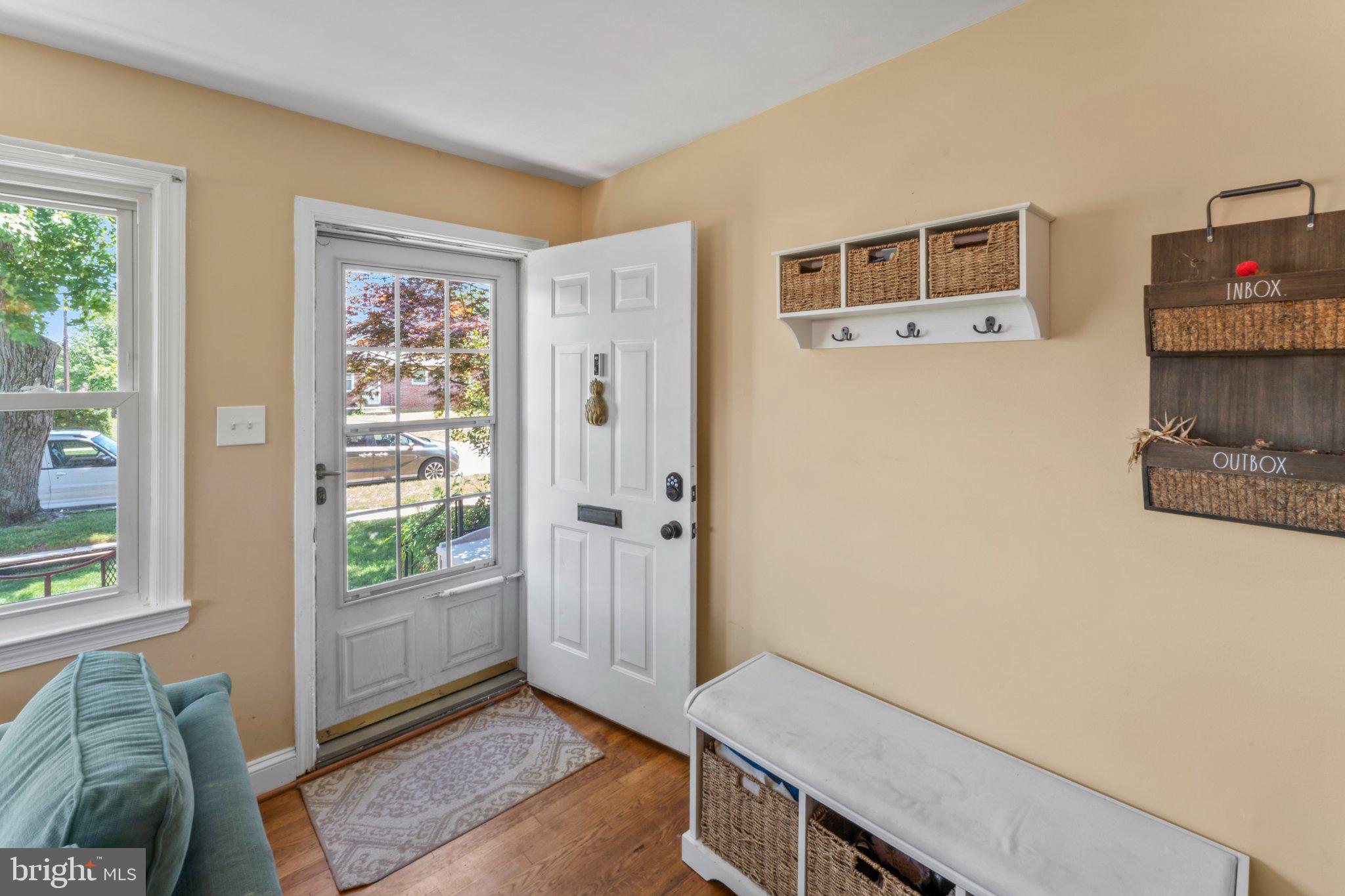 ROBINDALE - Residential