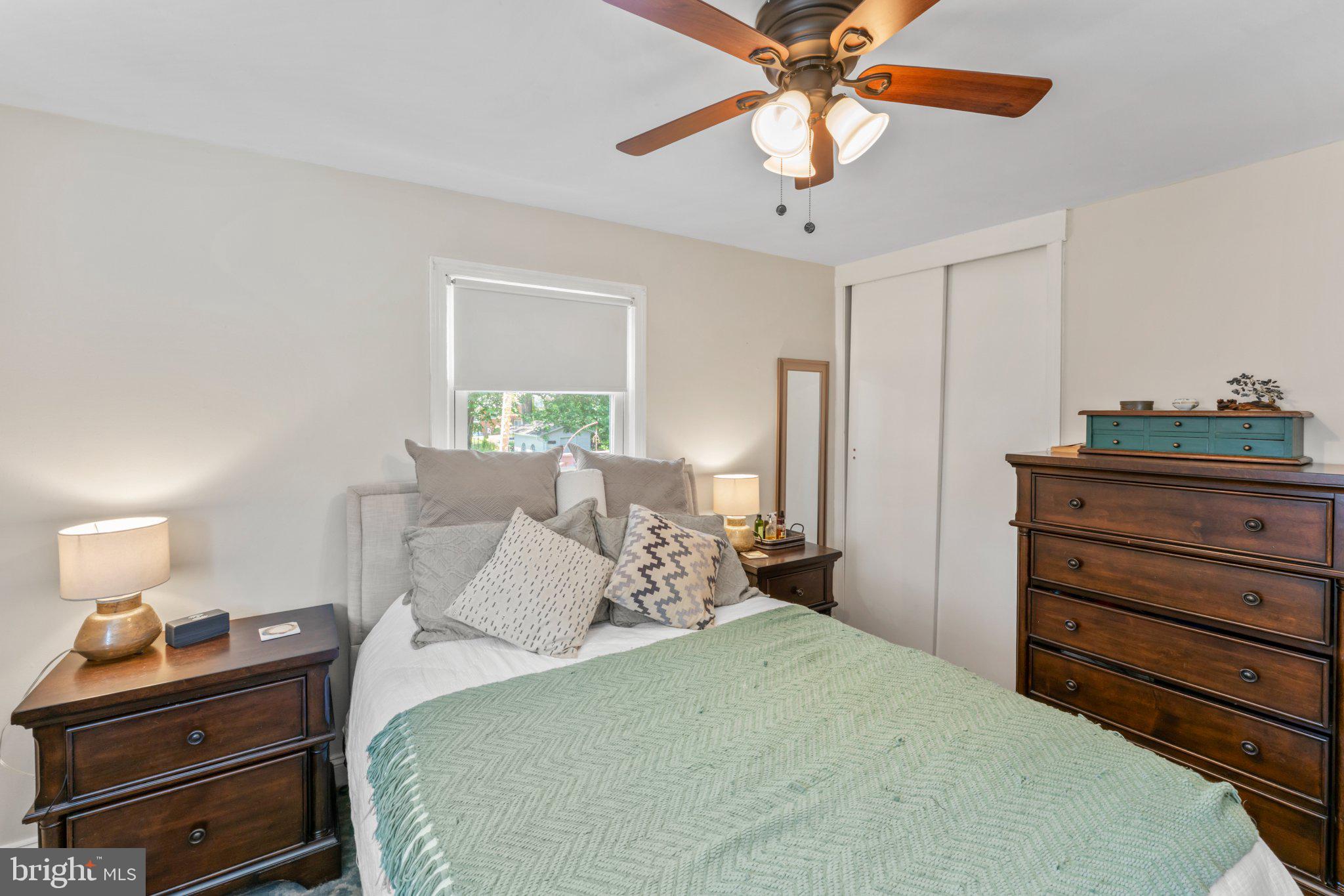 ROBINDALE - Residential