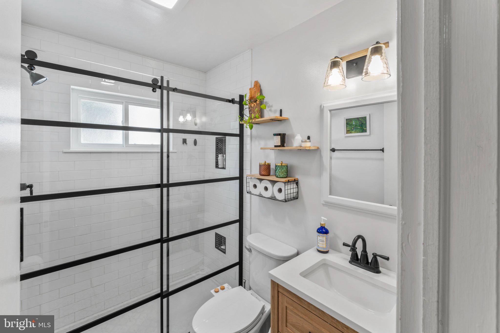 ROBINDALE - Residential