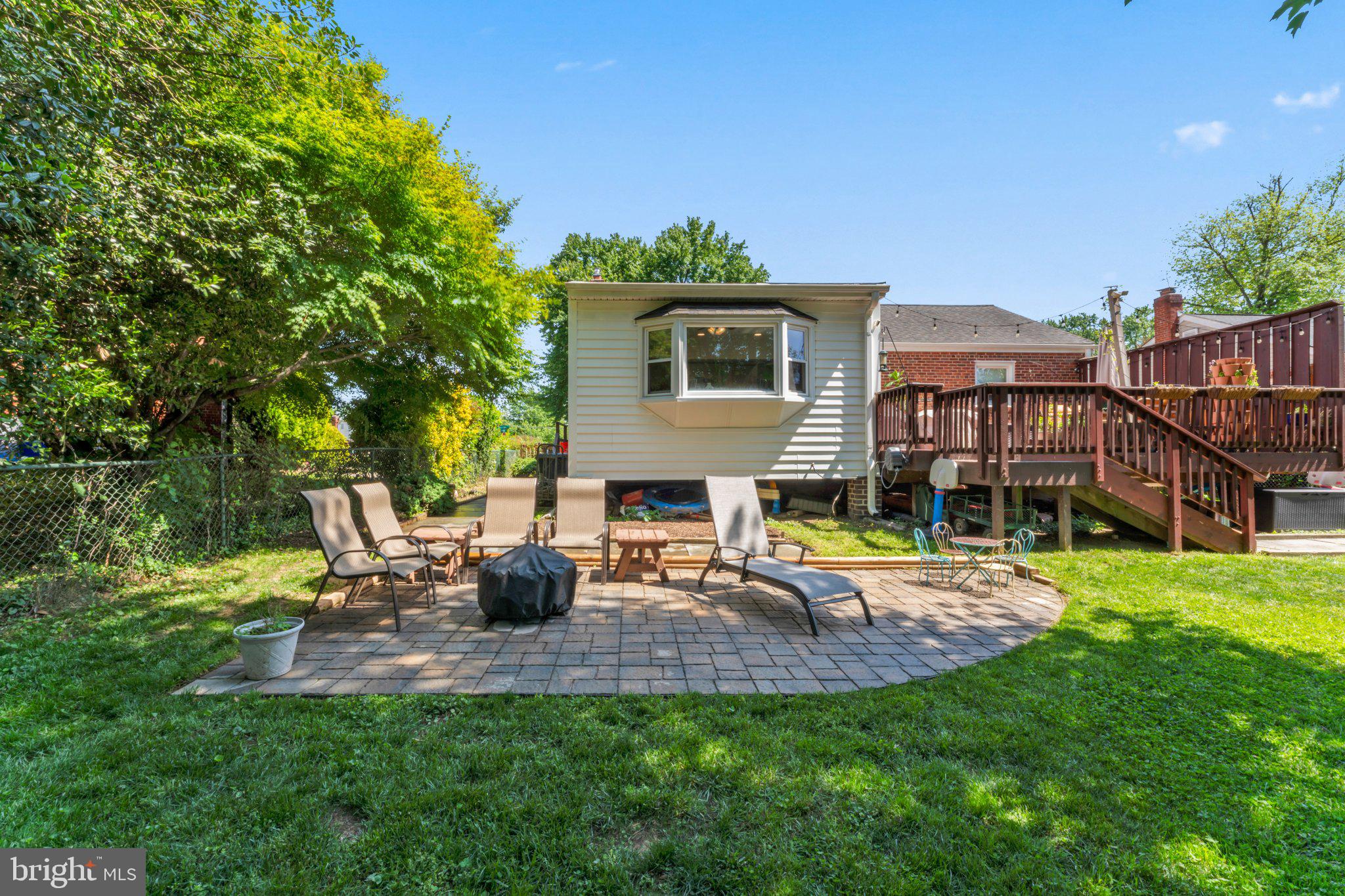 ROBINDALE - Residential