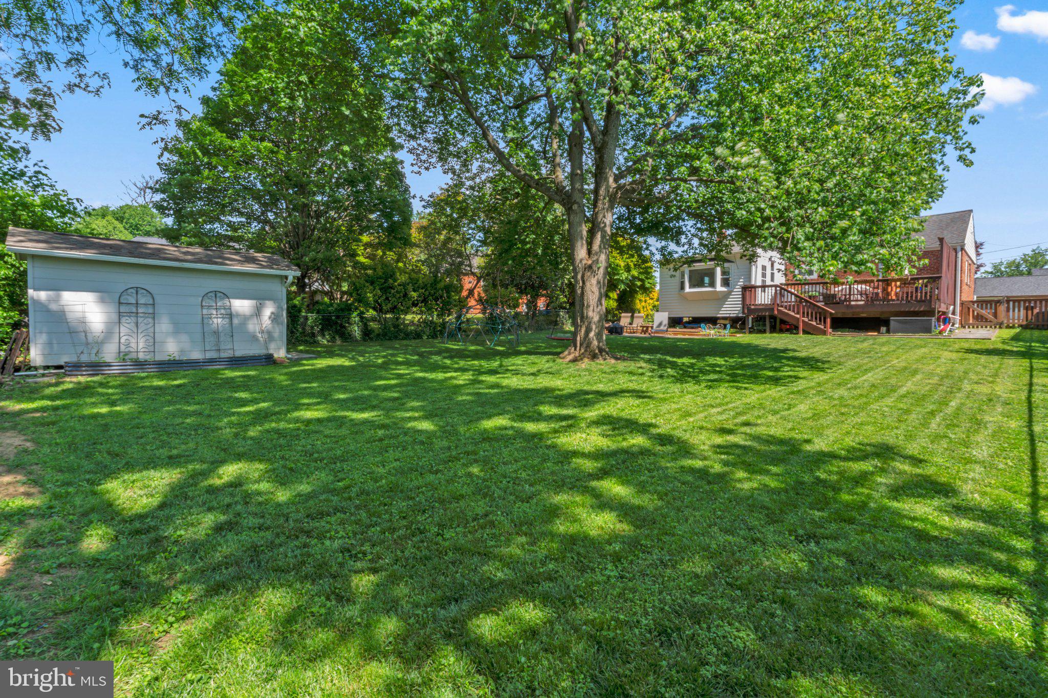 ROBINDALE - Residential