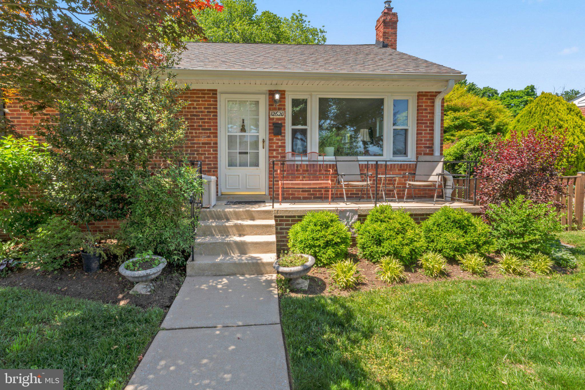ROBINDALE - Residential