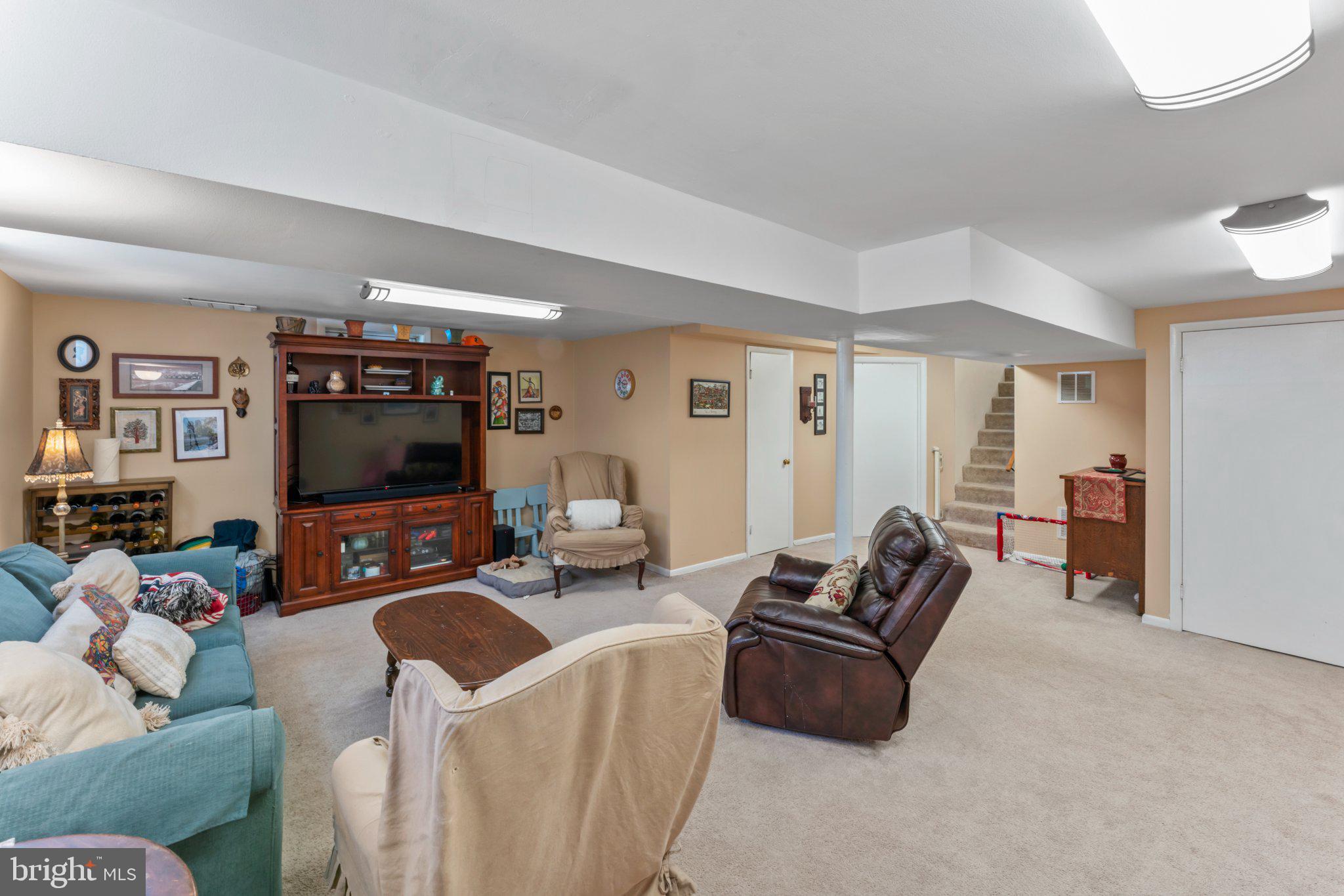 ROBINDALE - Residential