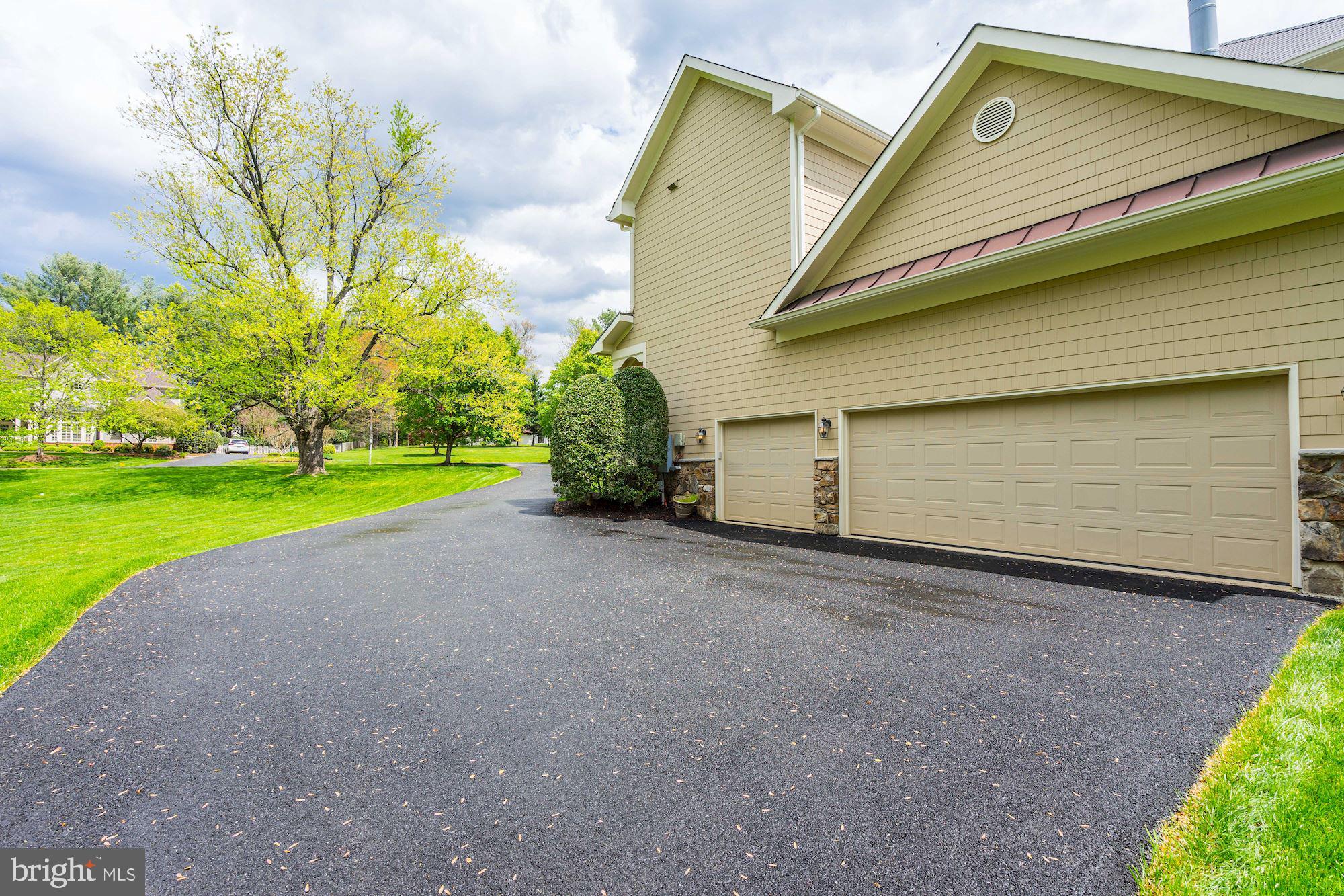 BRYAN POND - Residential