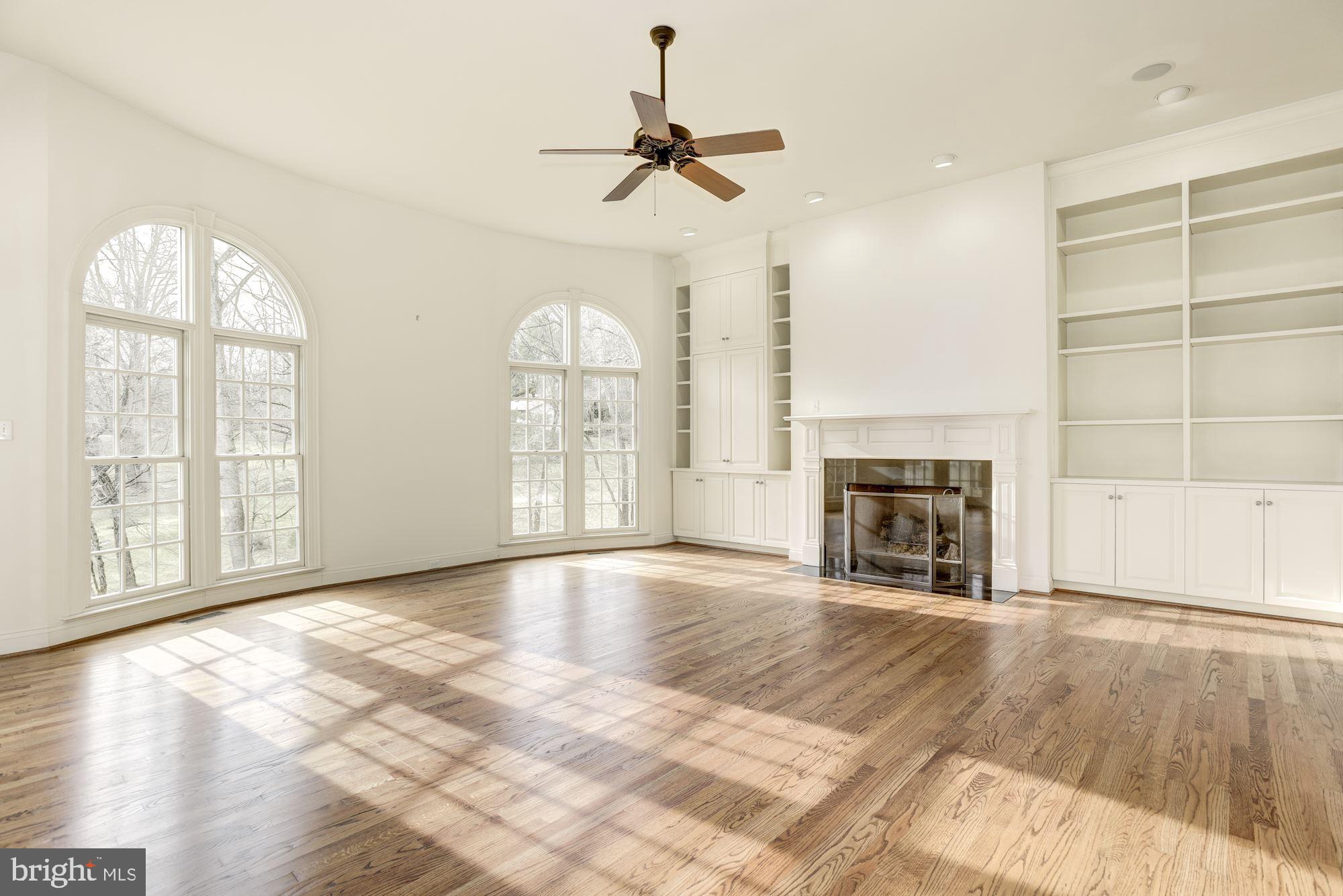 BRYAN POND - Residential