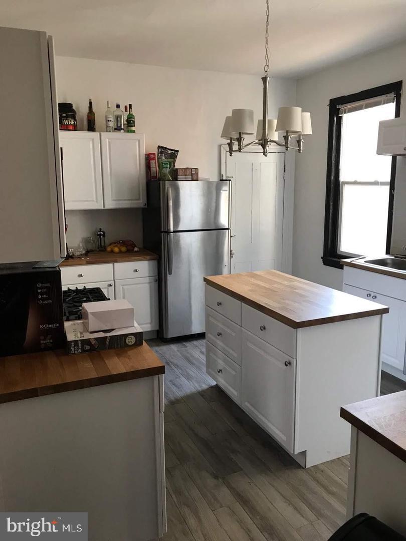 POWELTON VILLAGE - Residential