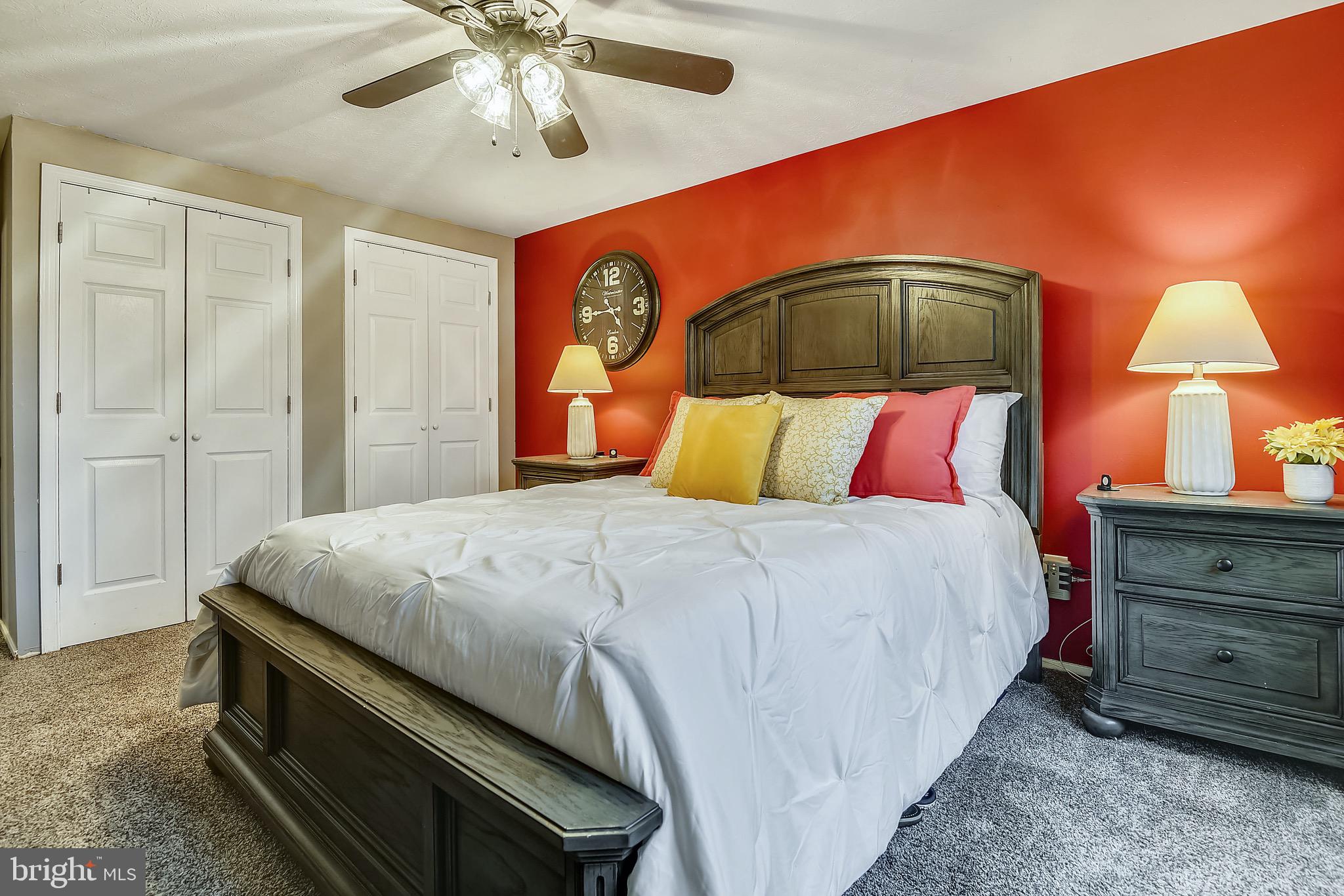 WHISPERING WOODS - Residential