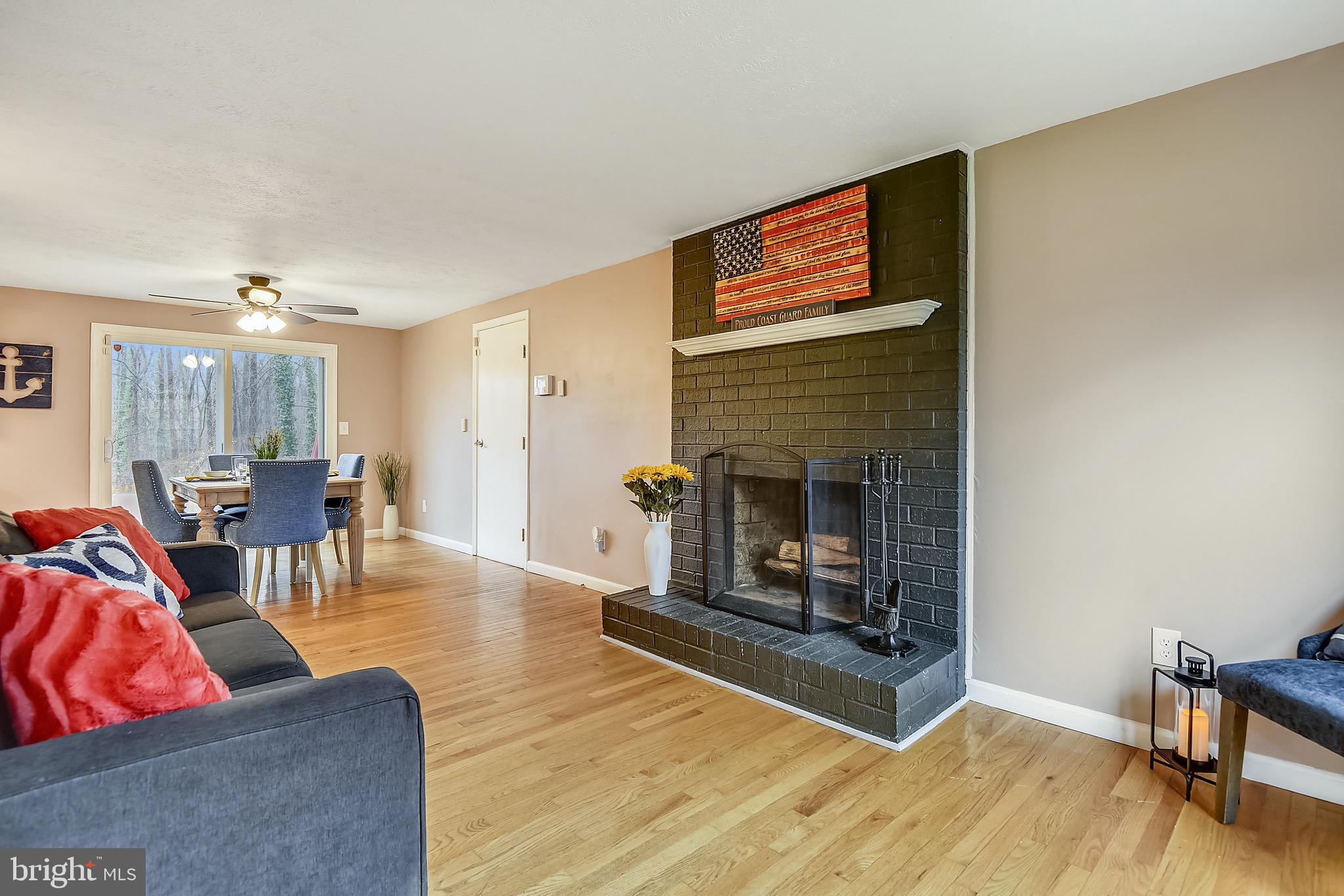 WHISPERING WOODS - Residential