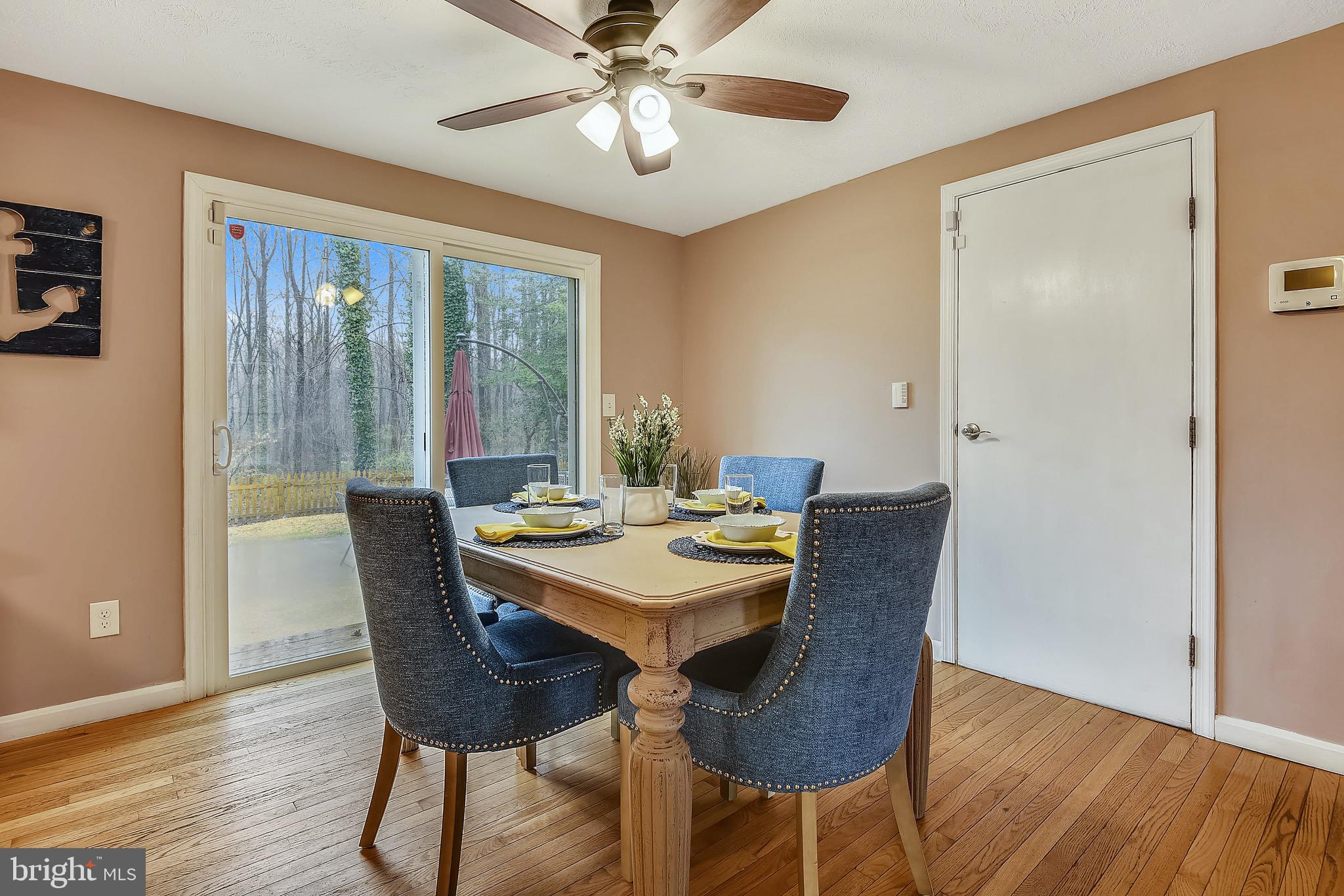 WHISPERING WOODS - Residential