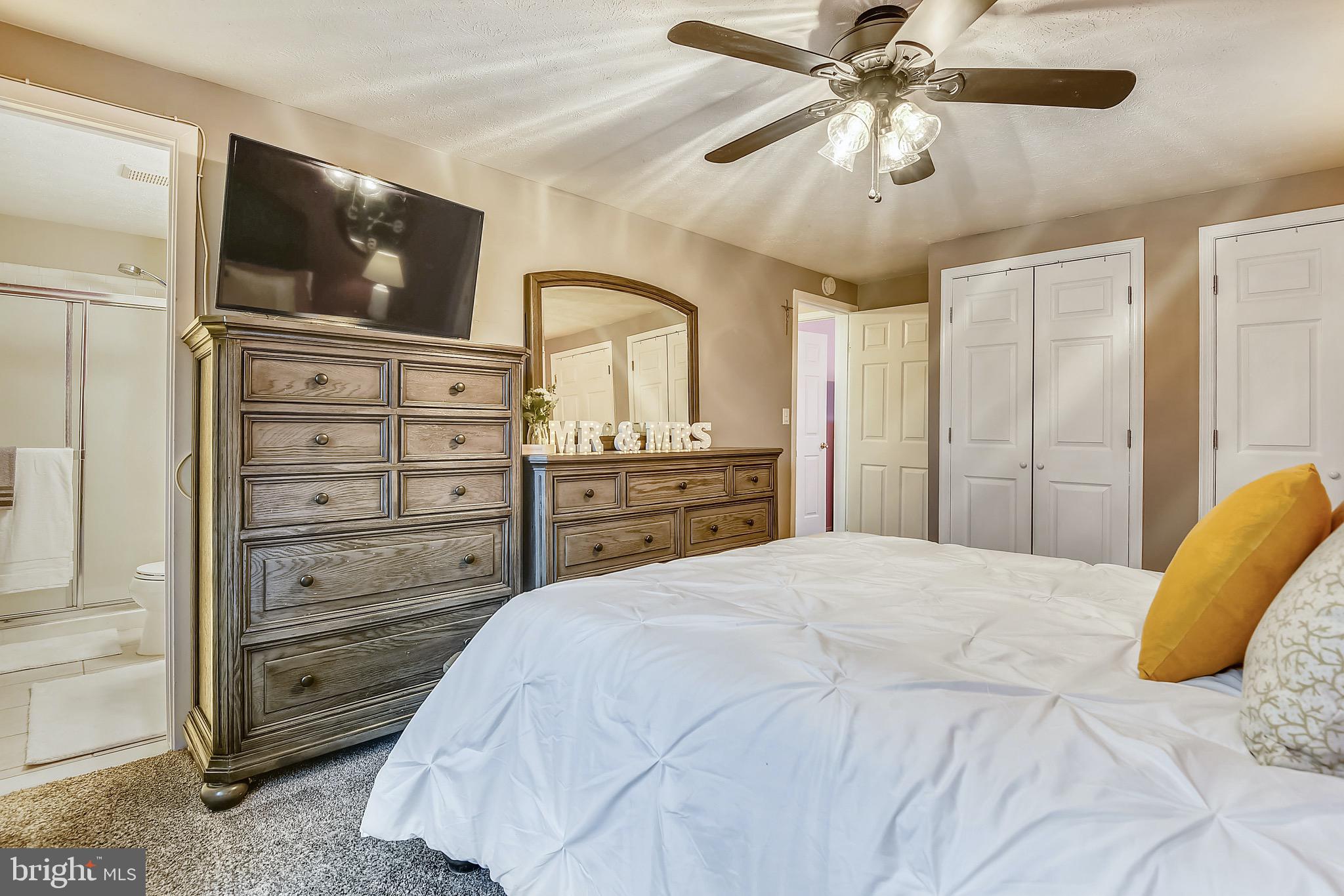 WHISPERING WOODS - Residential