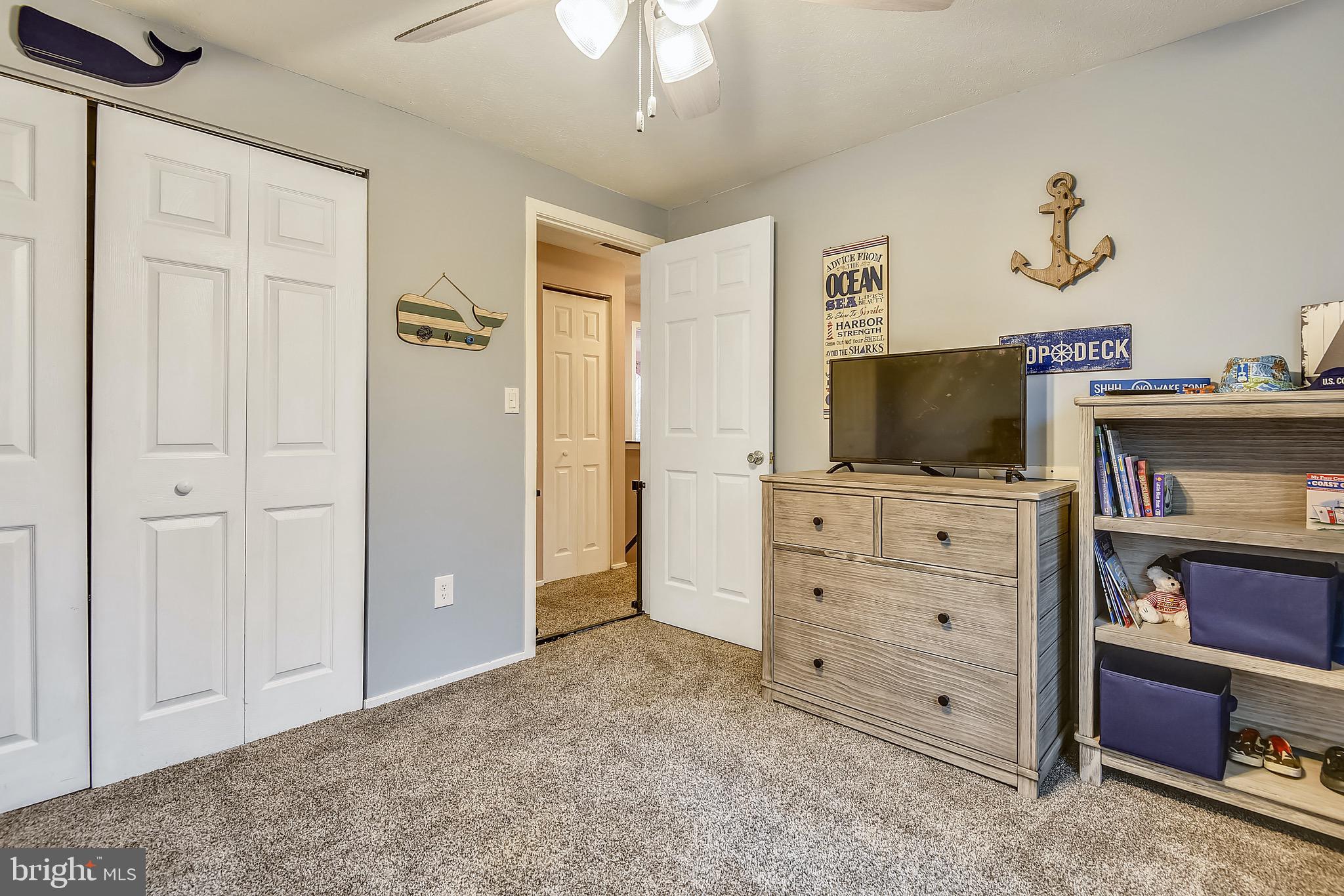 WHISPERING WOODS - Residential