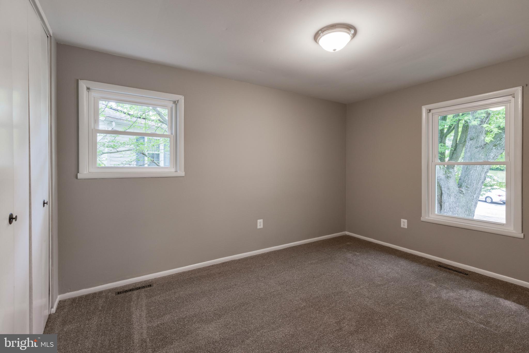 BRIGHT OAKS - Residential