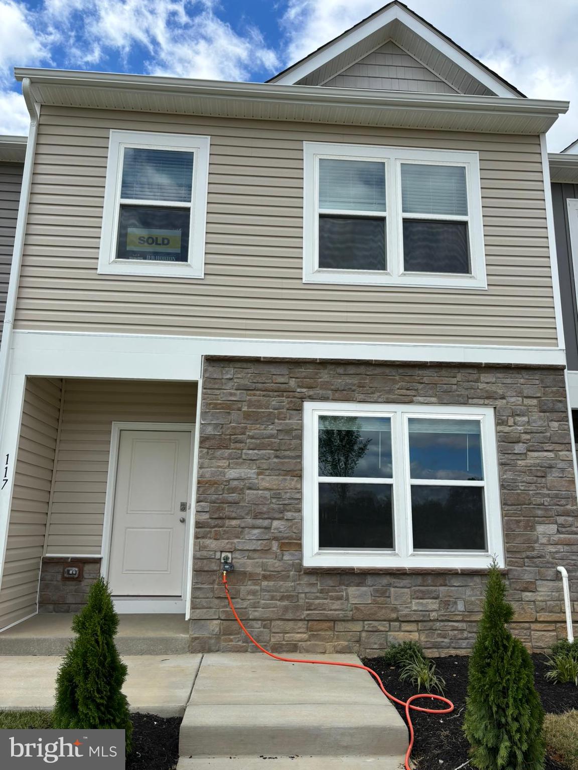 VALLEY VIEW - Residential Lease