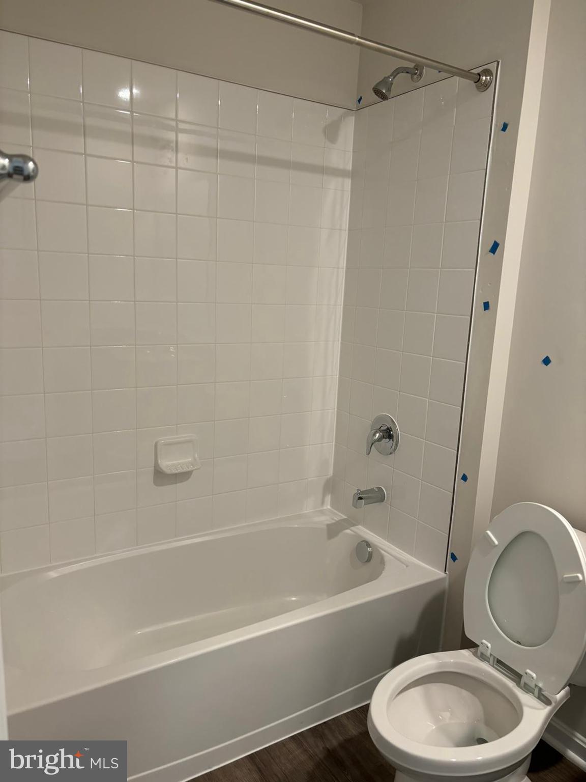 VALLEY VIEW - Residential Lease