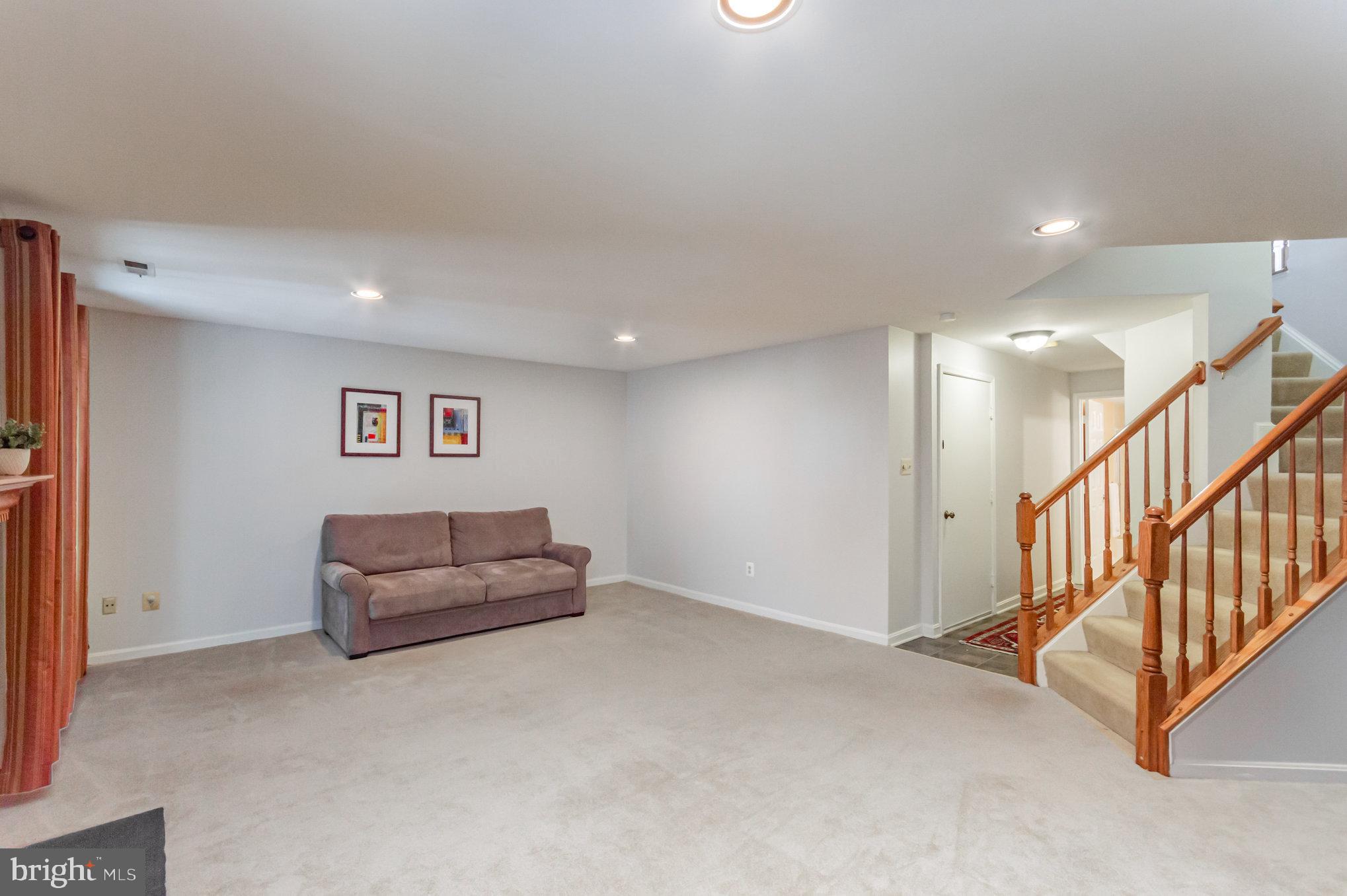 THE MEWS - Residential