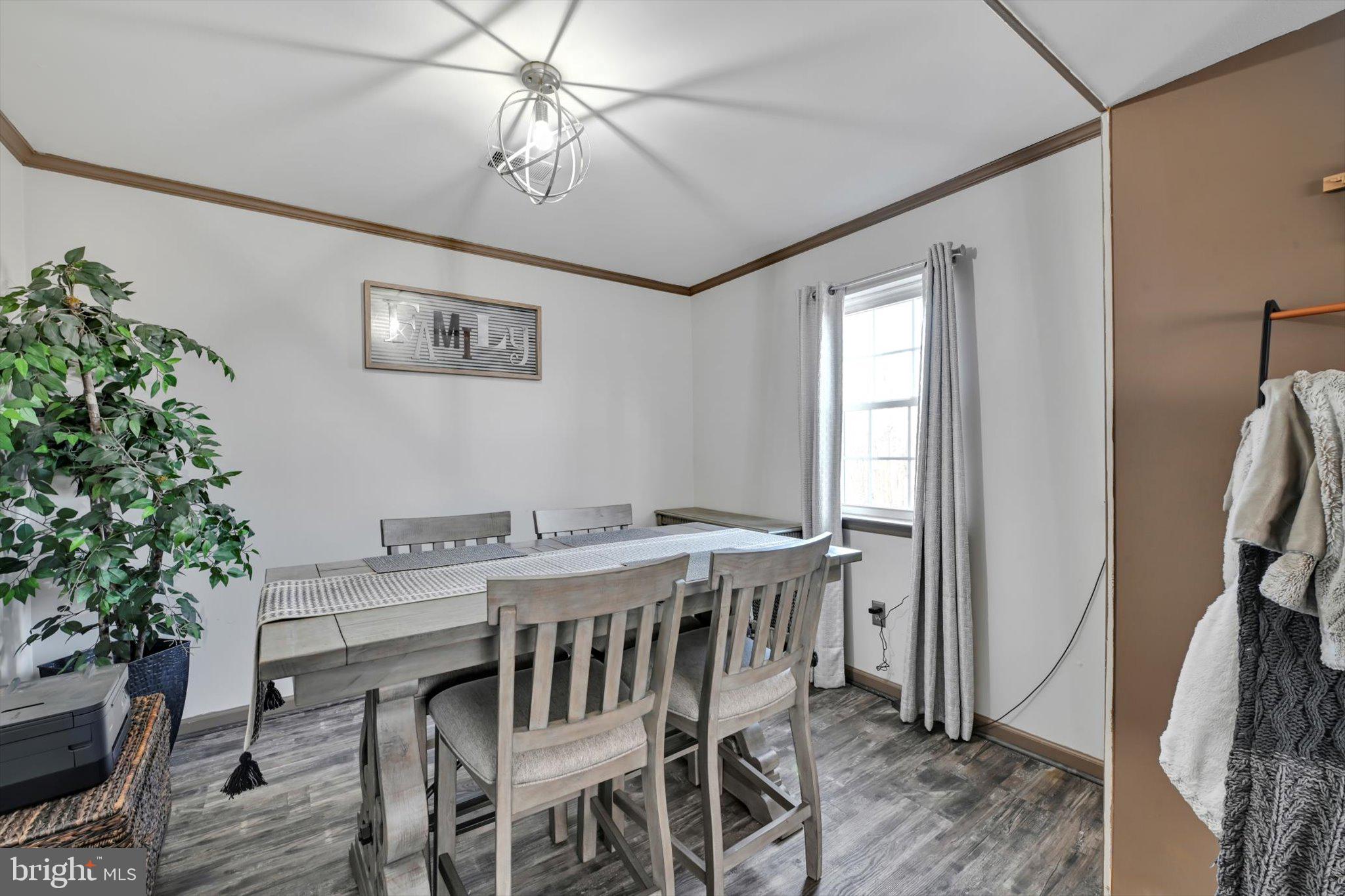 ROLLING RIDGE - Residential