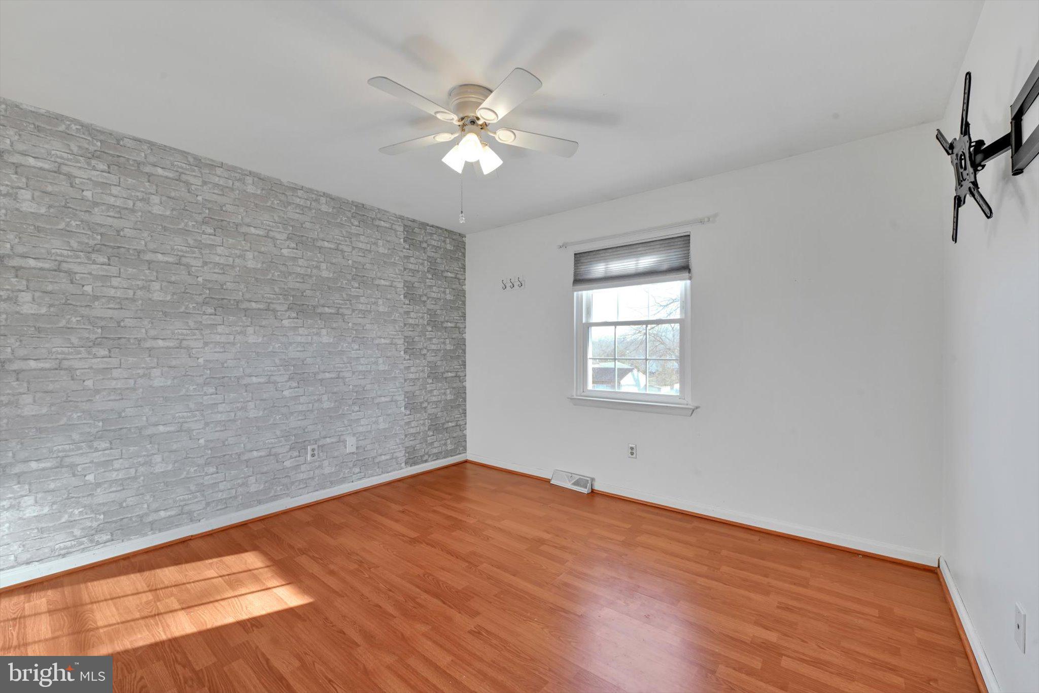 ROLLING RIDGE - Residential