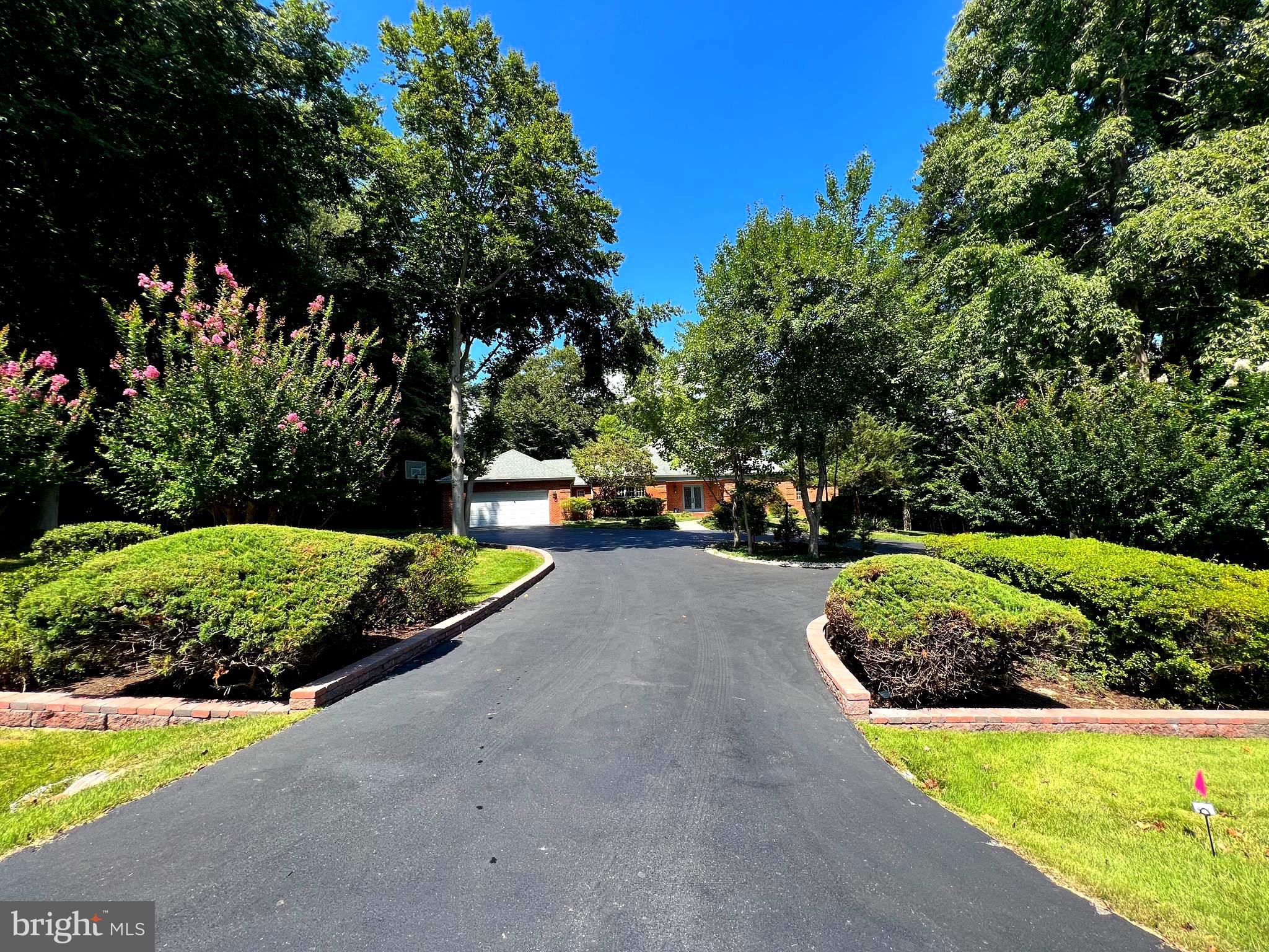 BELVOIR FARMS - Residential