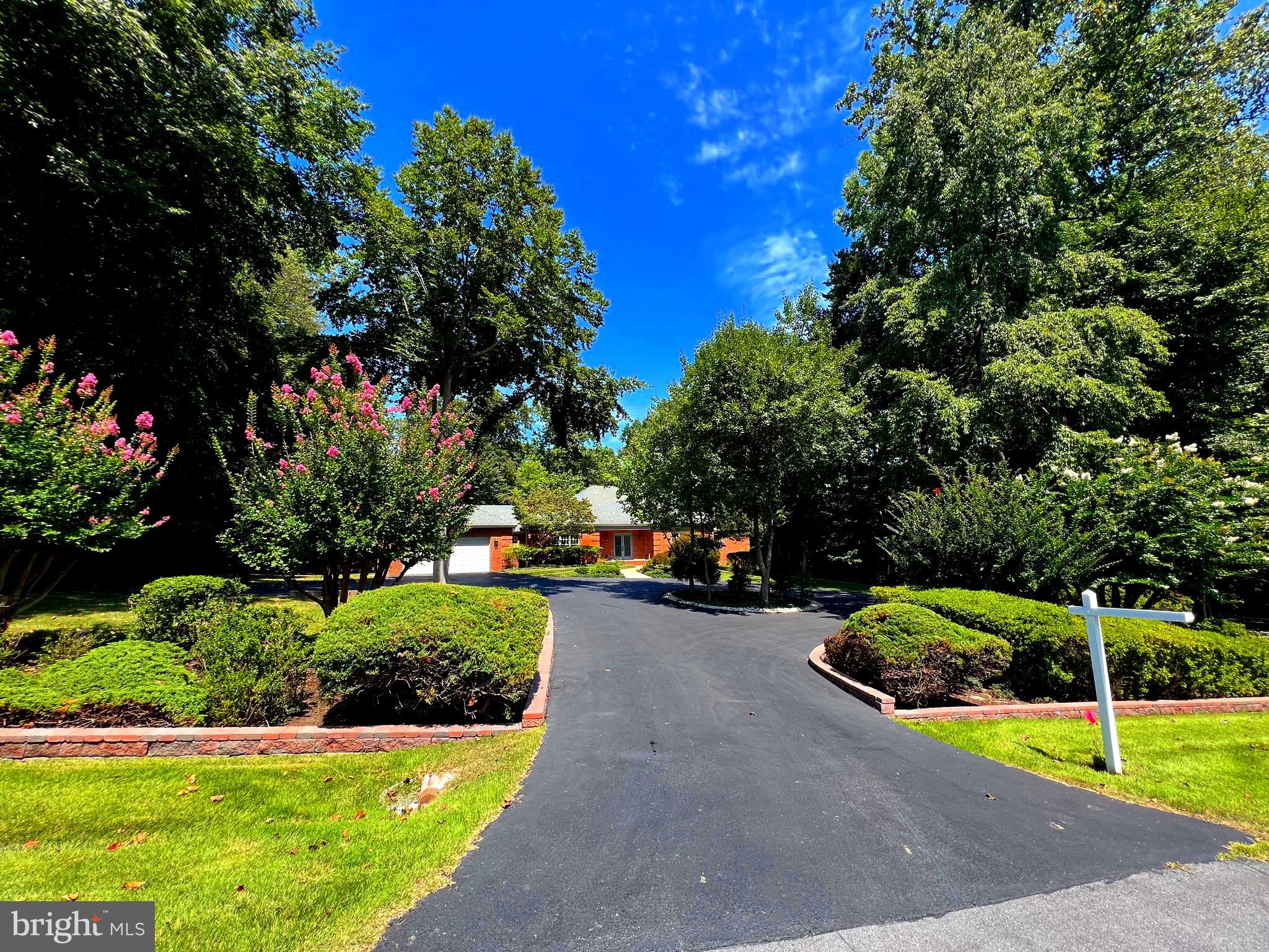 BELVOIR FARMS - Residential