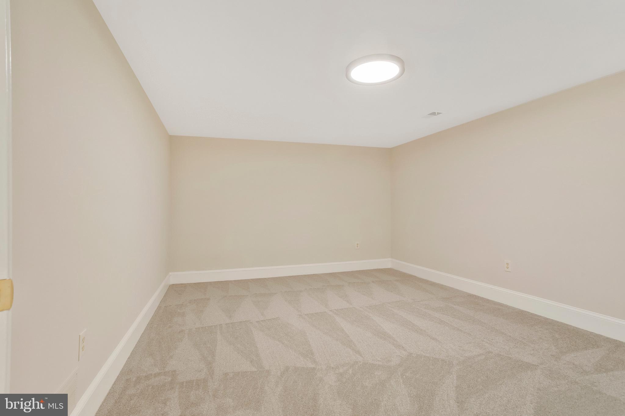 BELVOIR FARMS - Residential