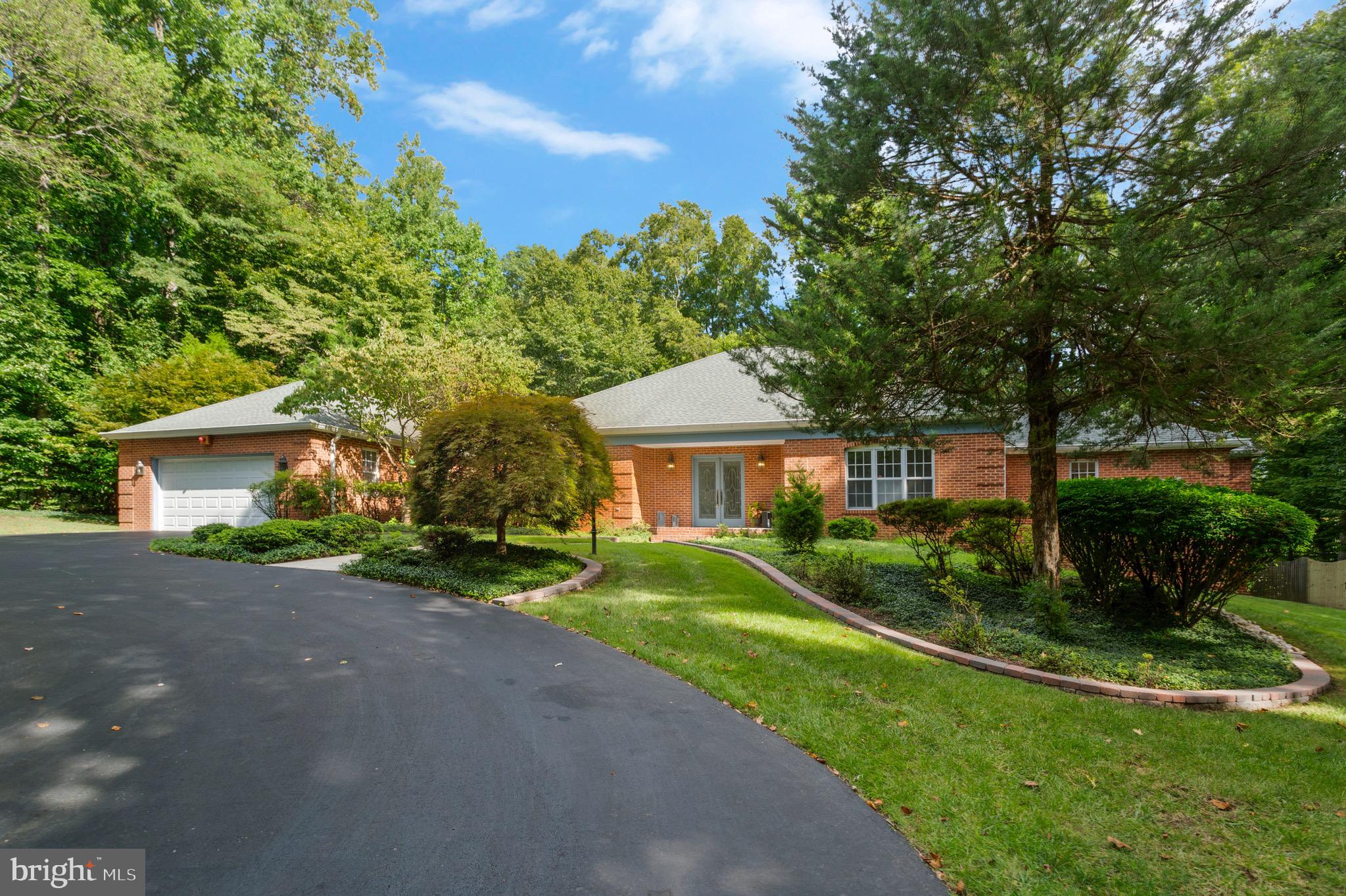 BELVOIR FARMS - Residential