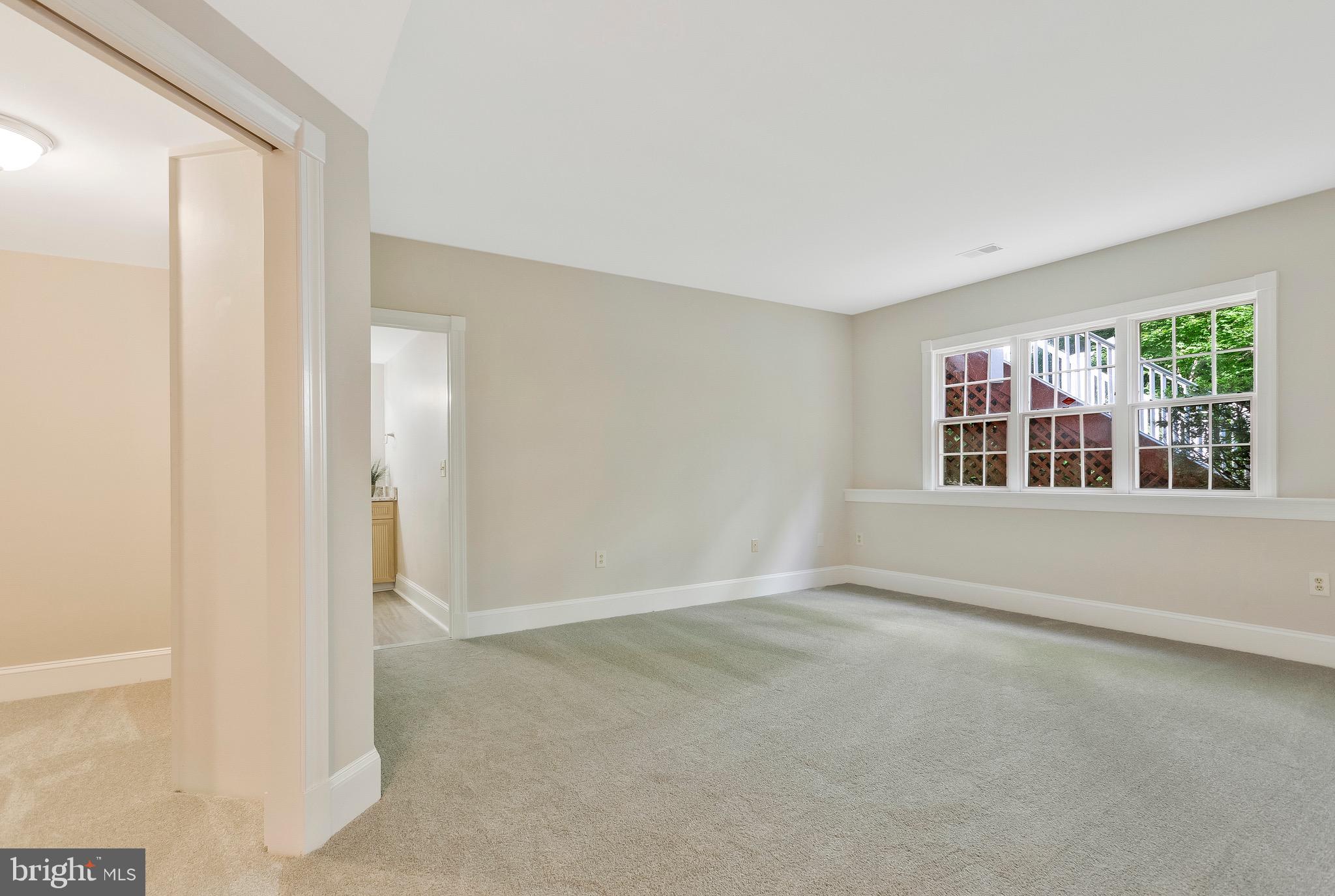 BELVOIR FARMS - Residential