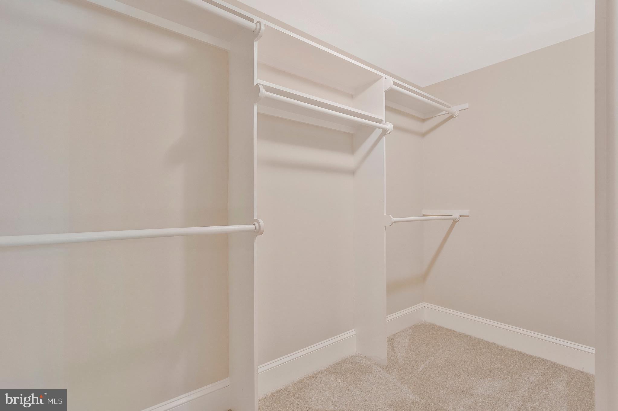 BELVOIR FARMS - Residential