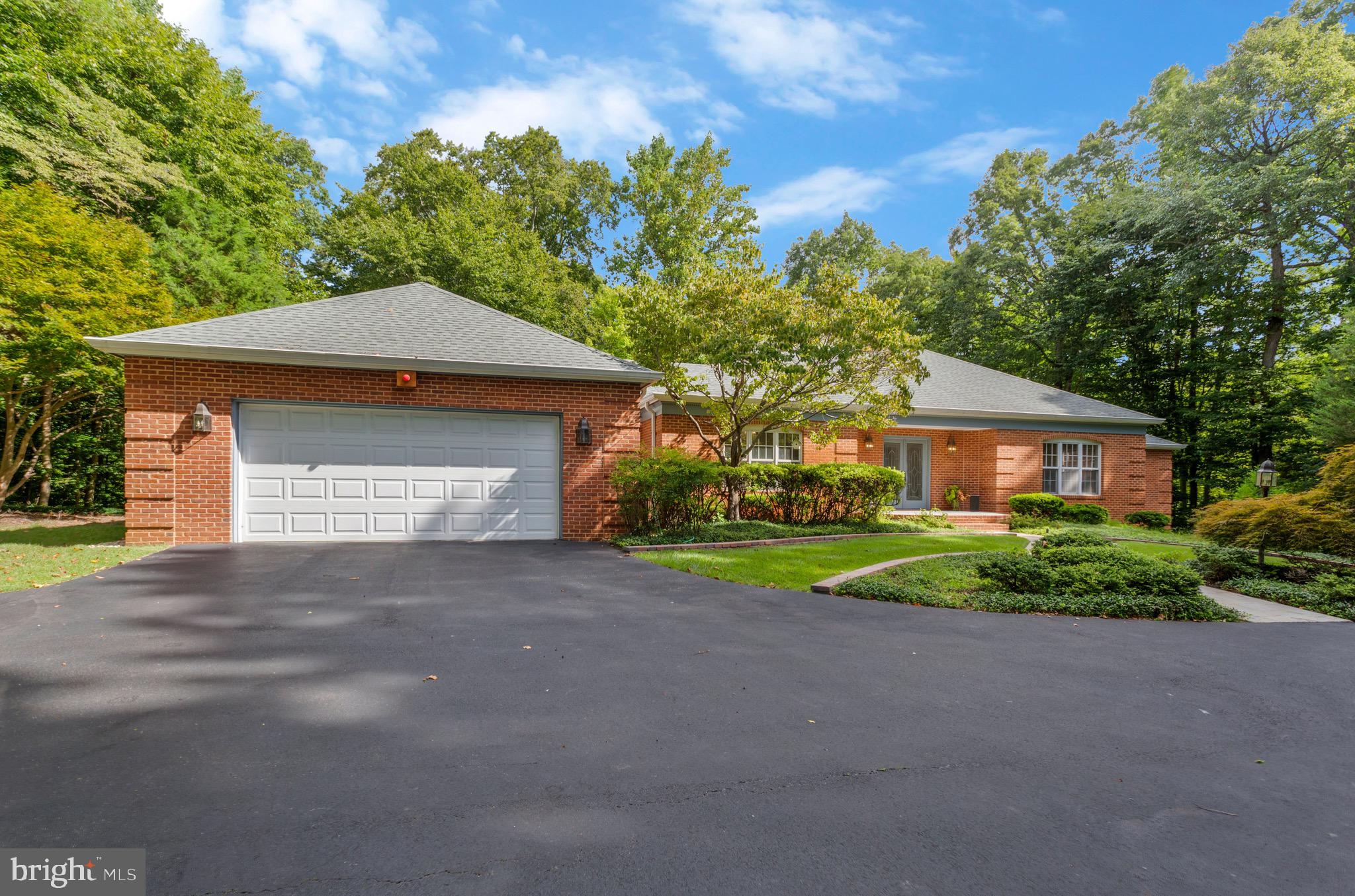 BELVOIR FARMS - Residential