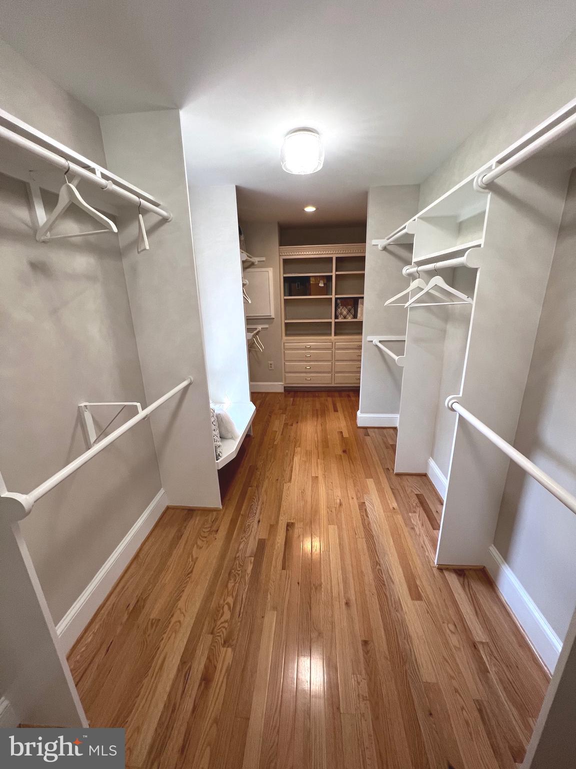 BELVOIR FARMS - Residential