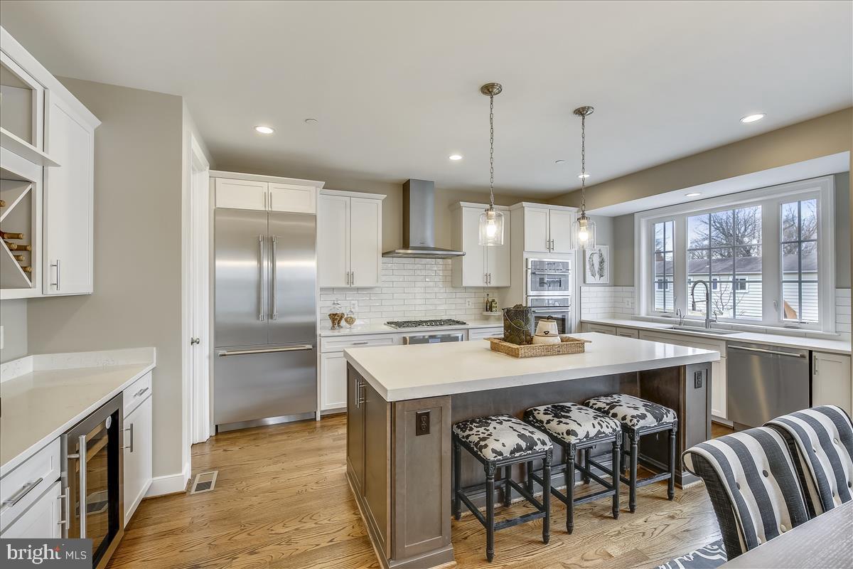 ALTA VISTA - Residential