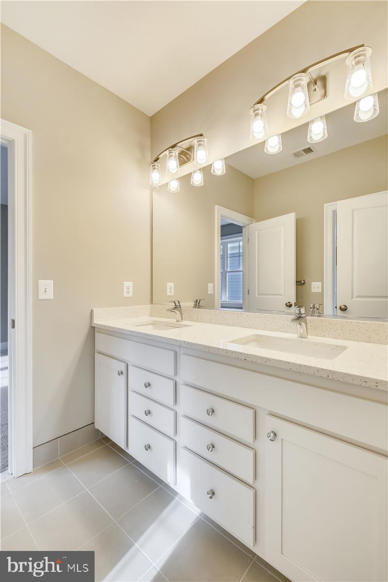 ALTA VISTA - Residential