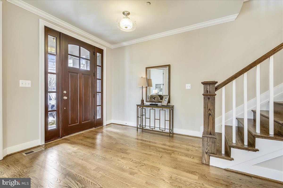 ALTA VISTA - Residential
